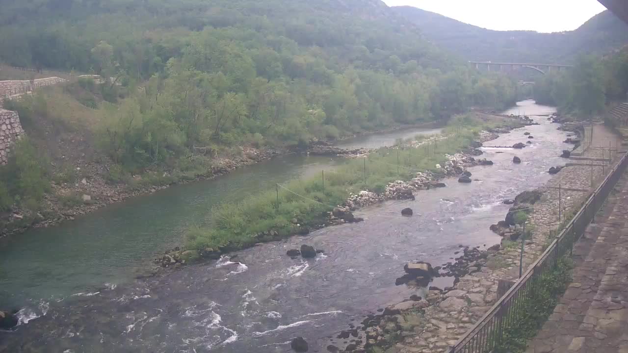 Reka Soča pri Solkanu Kajak Center