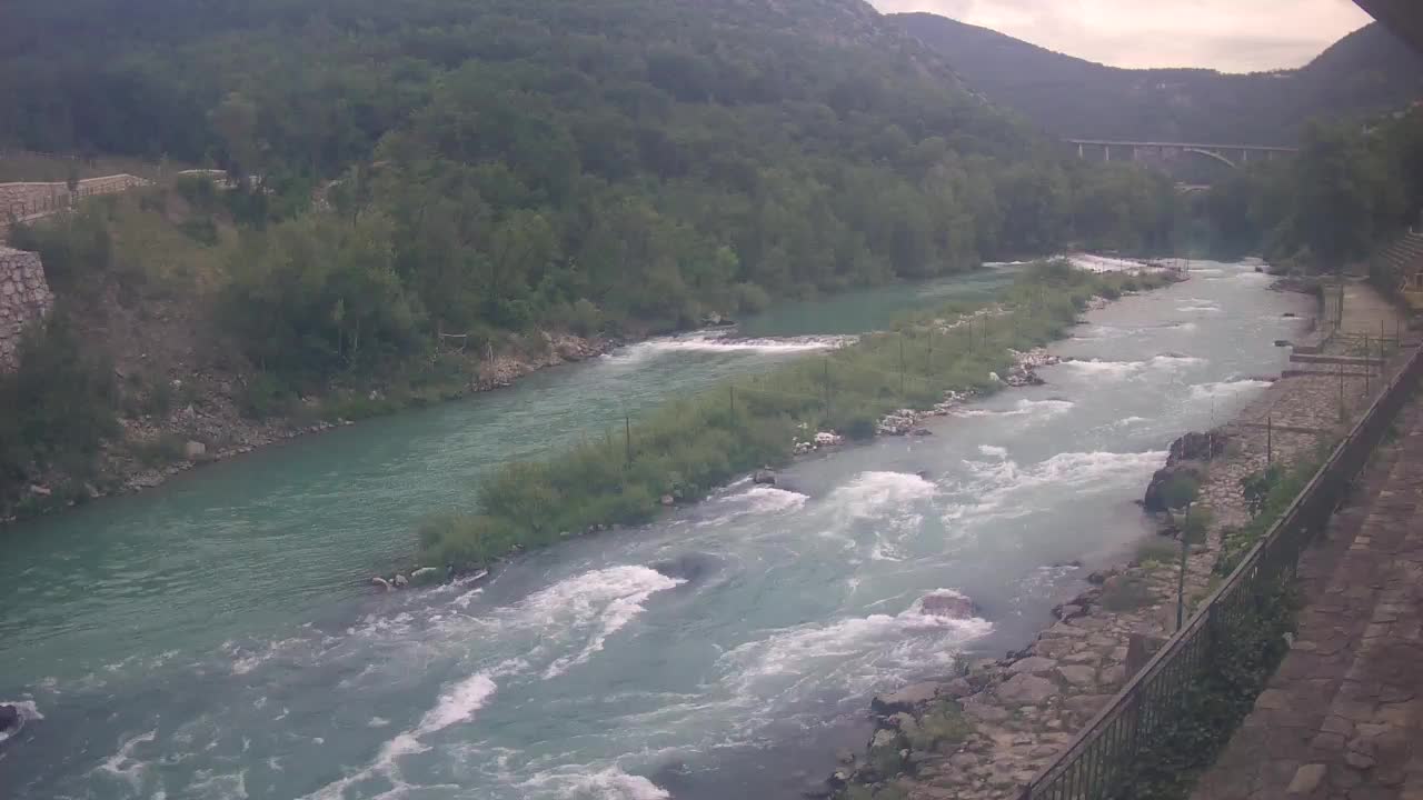 Reka Soča pri Solkanu Kajak Center