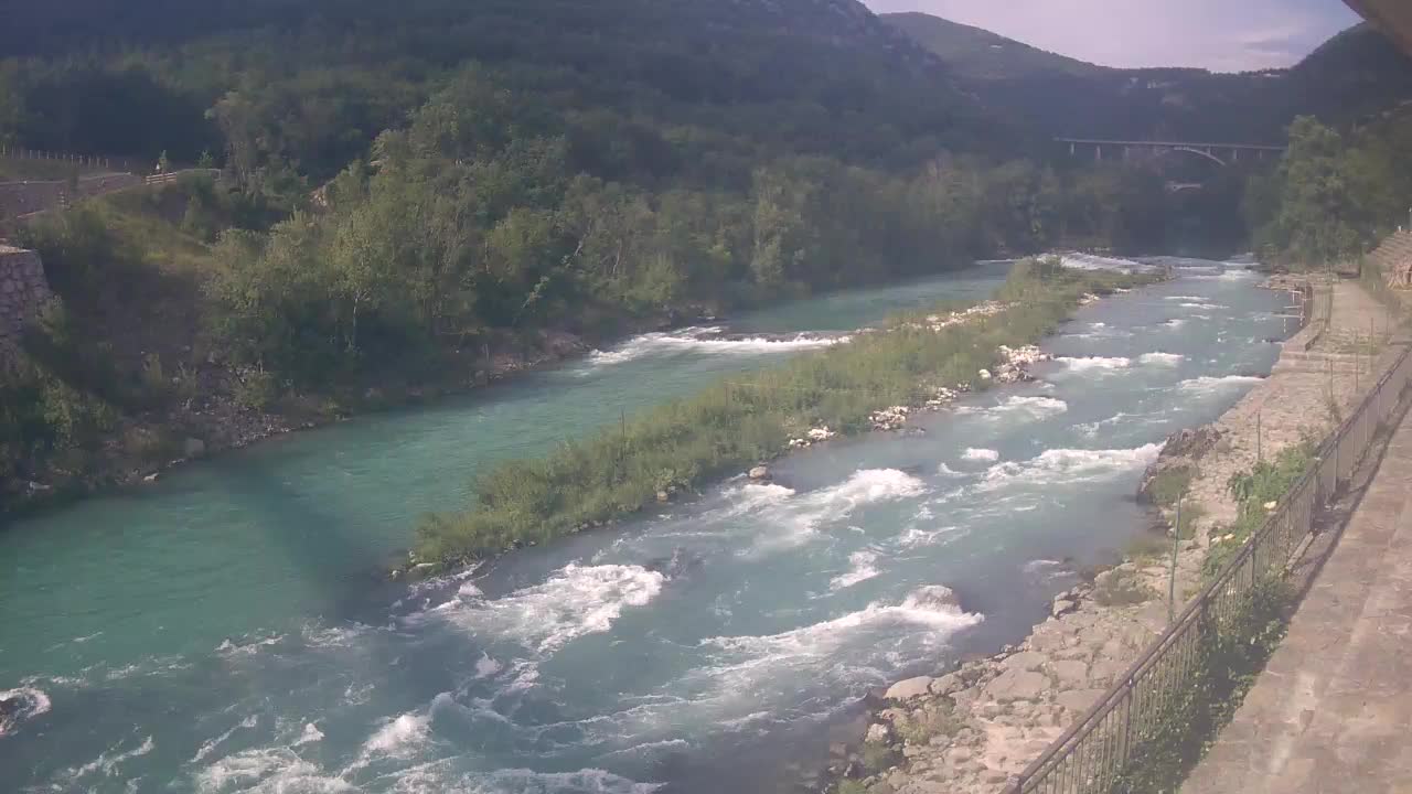 Reka Soča pri Solkanu Kajak Center