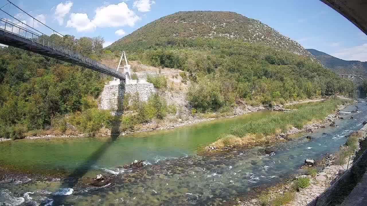 Reka Soča pri Solkanu Kajak Center