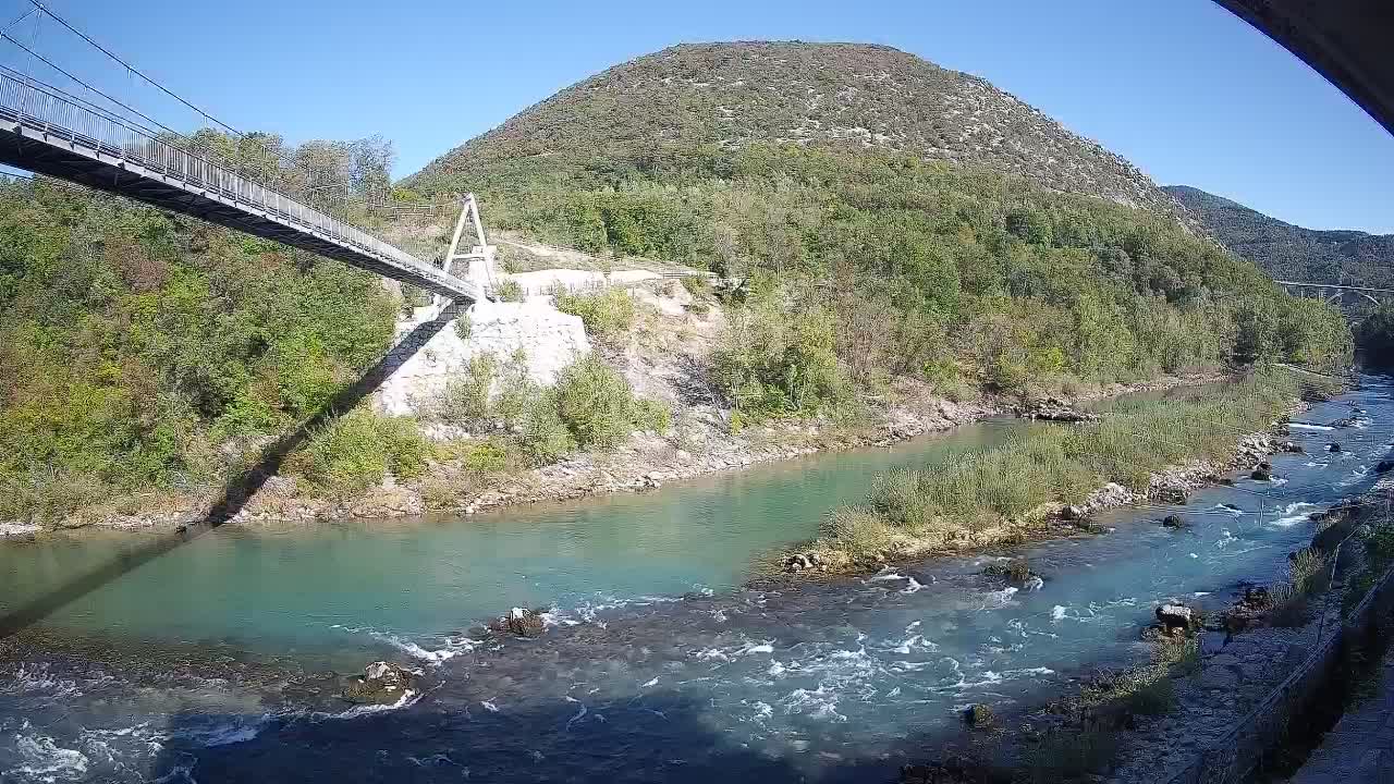 Reka Soča pri Solkanu Kajak Center