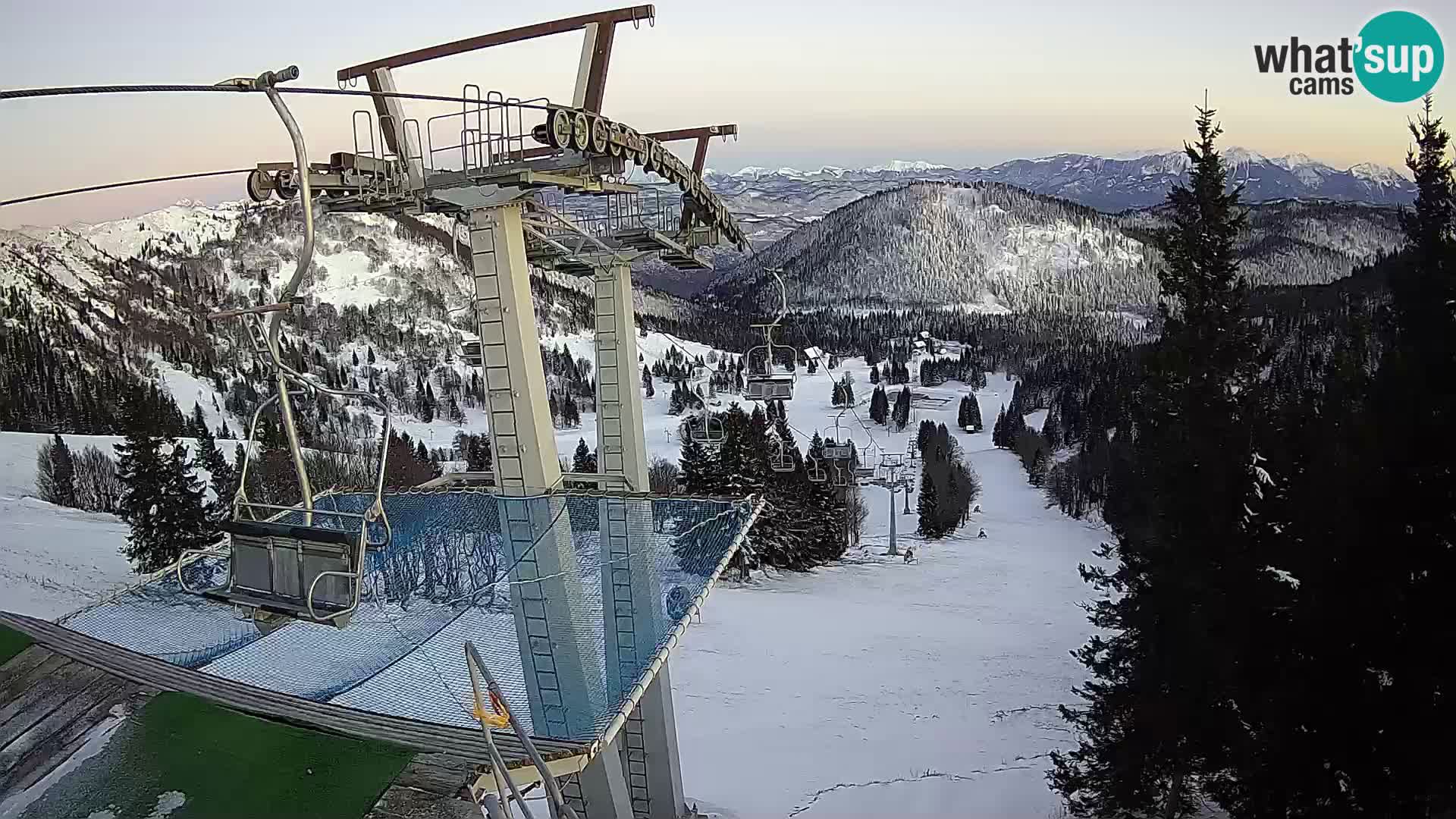 Livecam Sorica Ski resort – Soriška Planina – Vrh Lajnar