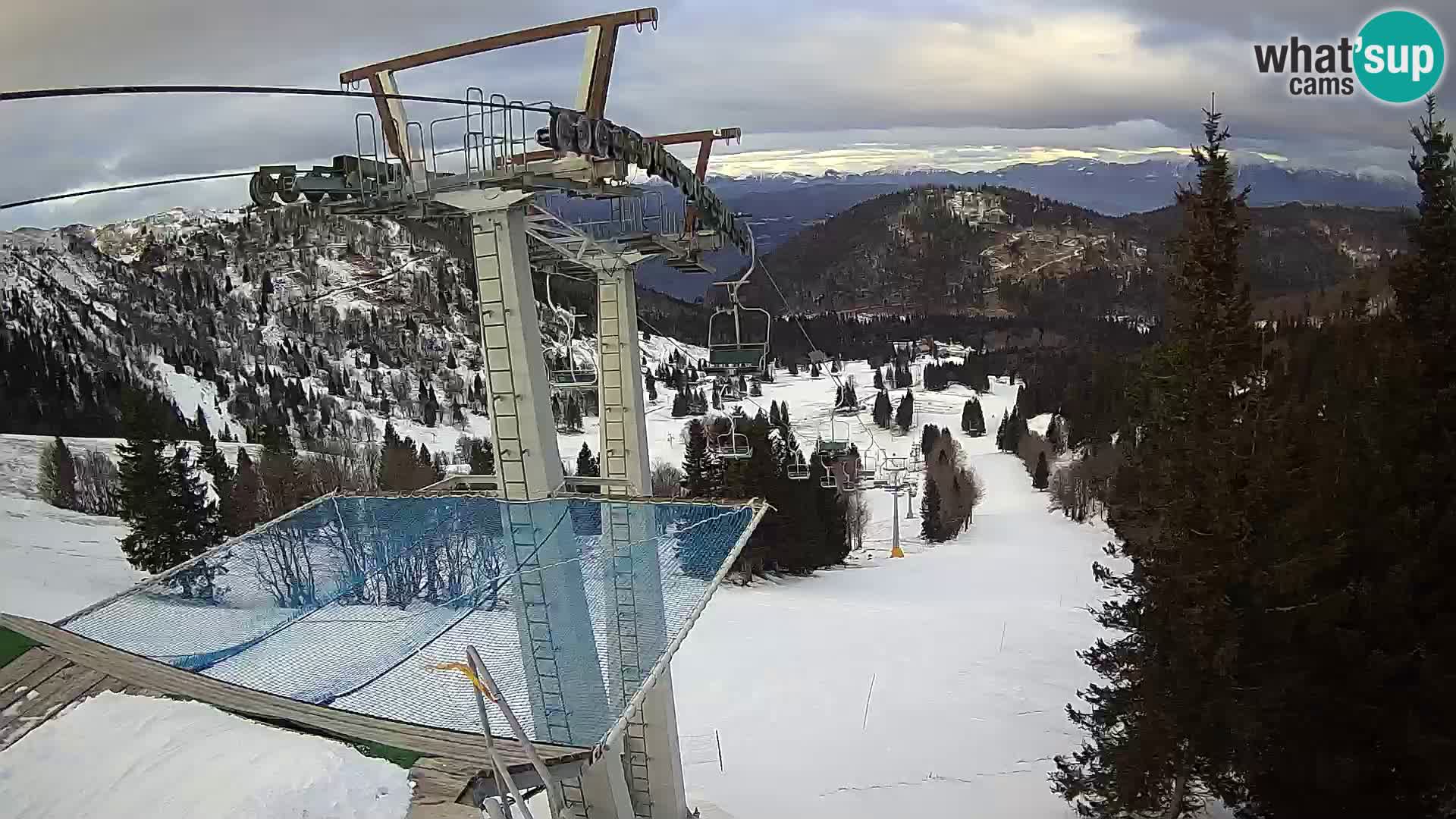 Livecam Sorica Ski resort – Soriška Planina – Vrh Lajnar