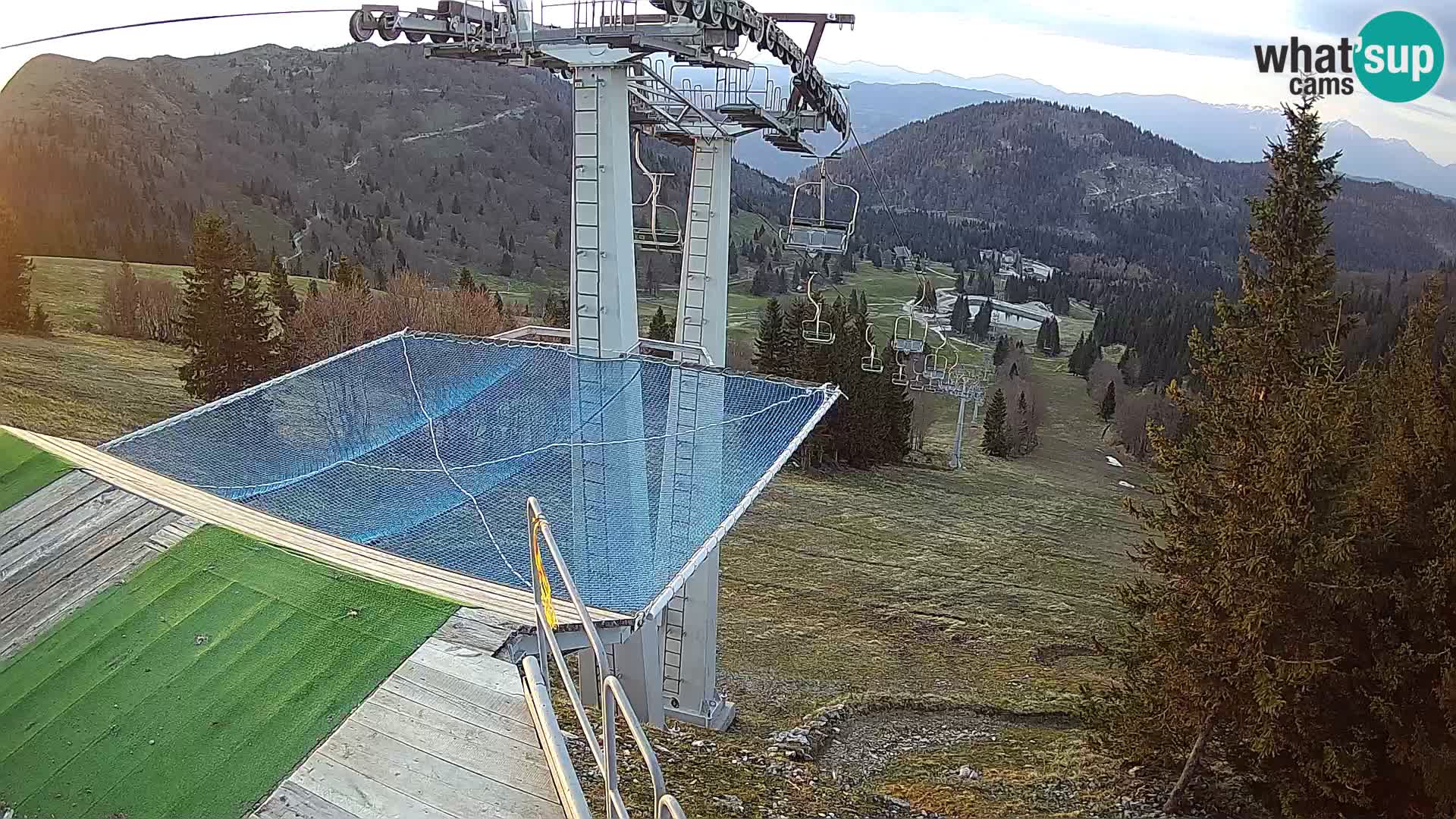 Livecam Sorica Ski resort – Soriška Planina – Vrh Lajnar