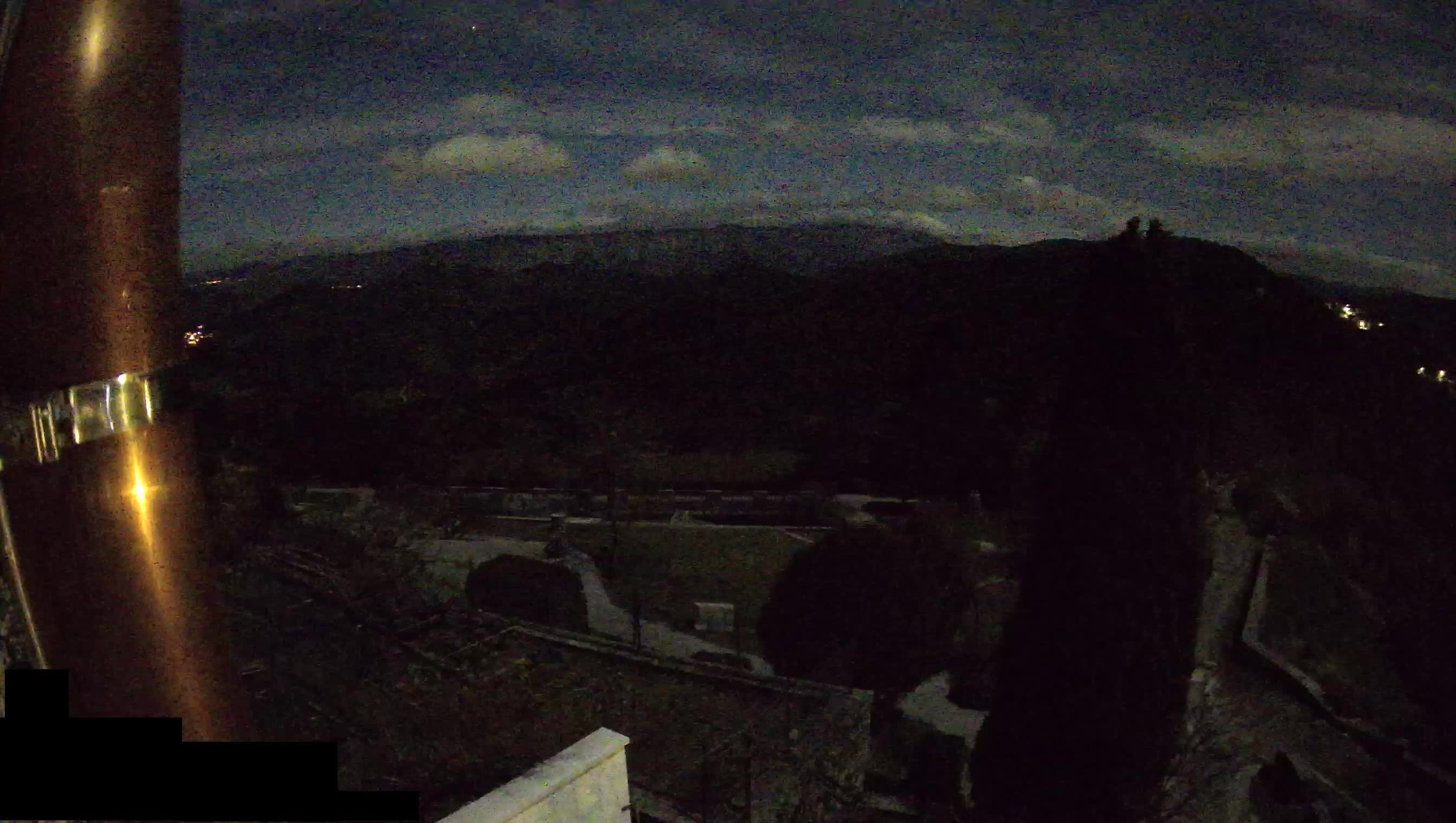 Live Webcam Štanjel – Ferrari Garden – Slovenia livecam