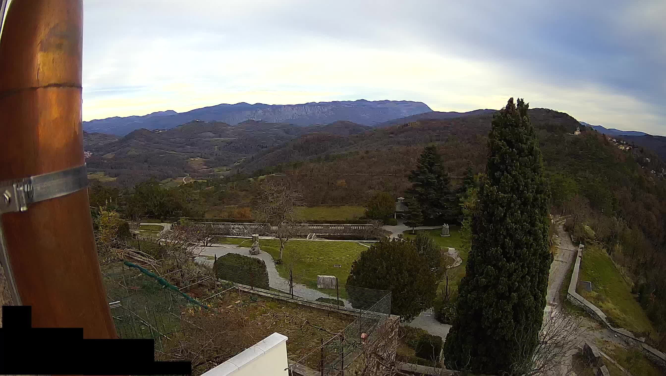 Štanjel – Ferrarijev vrt – Slovenija web kamere