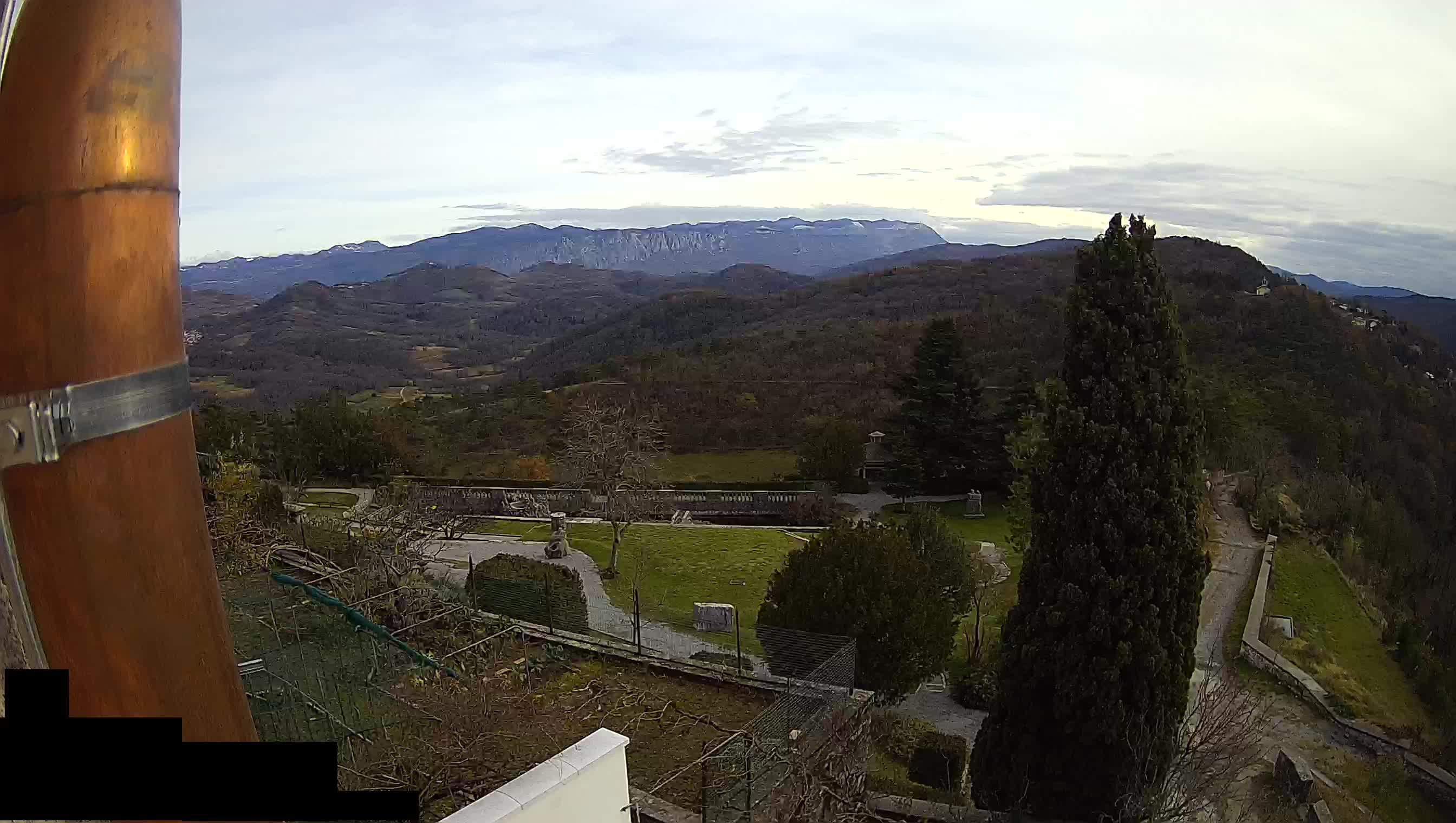 Štanjel – Ferrarijev vrt – Slovenija web kamere