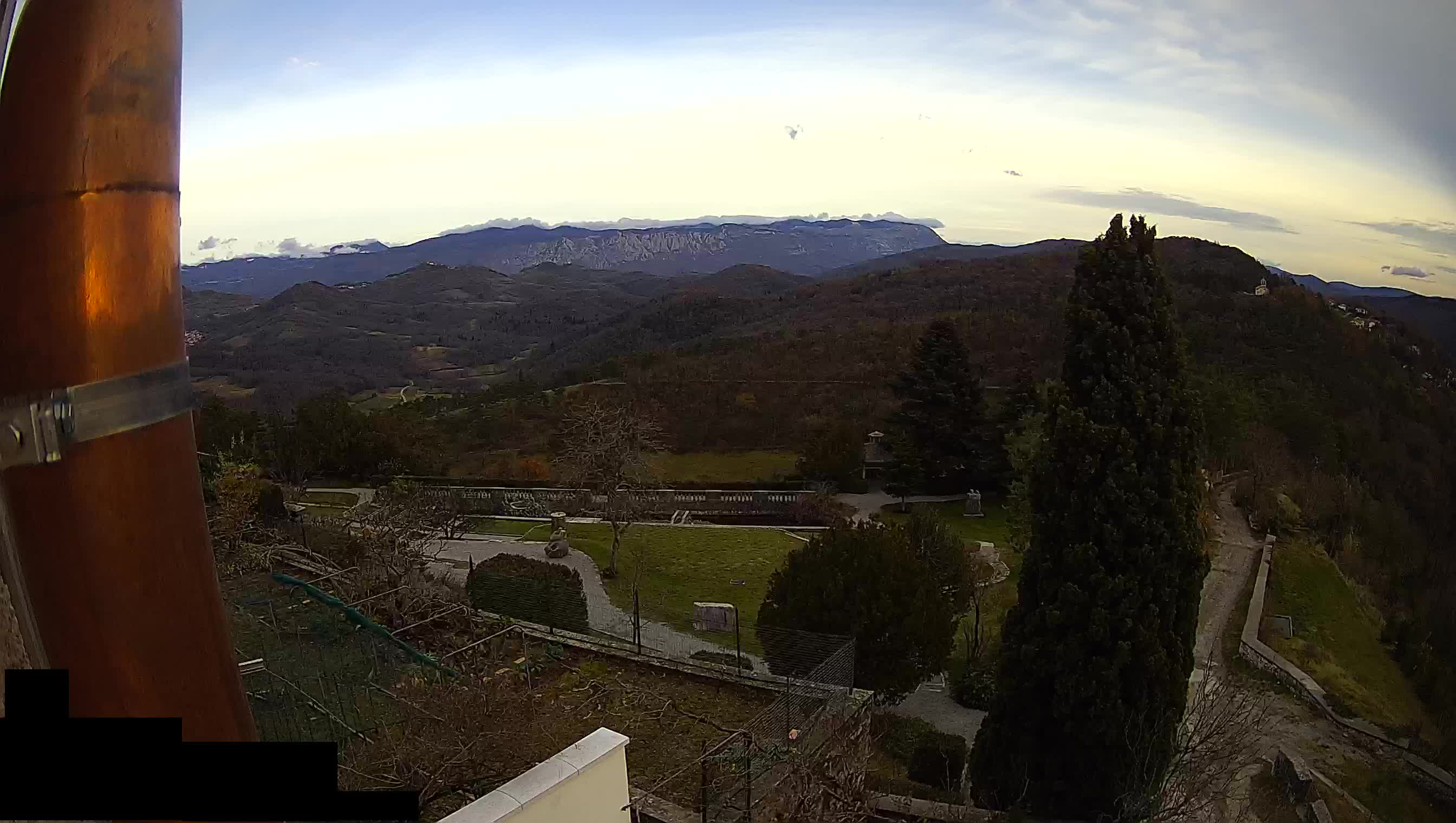 Live Webcam Štanjel –  Ferrari Garden – Slovenia livecam