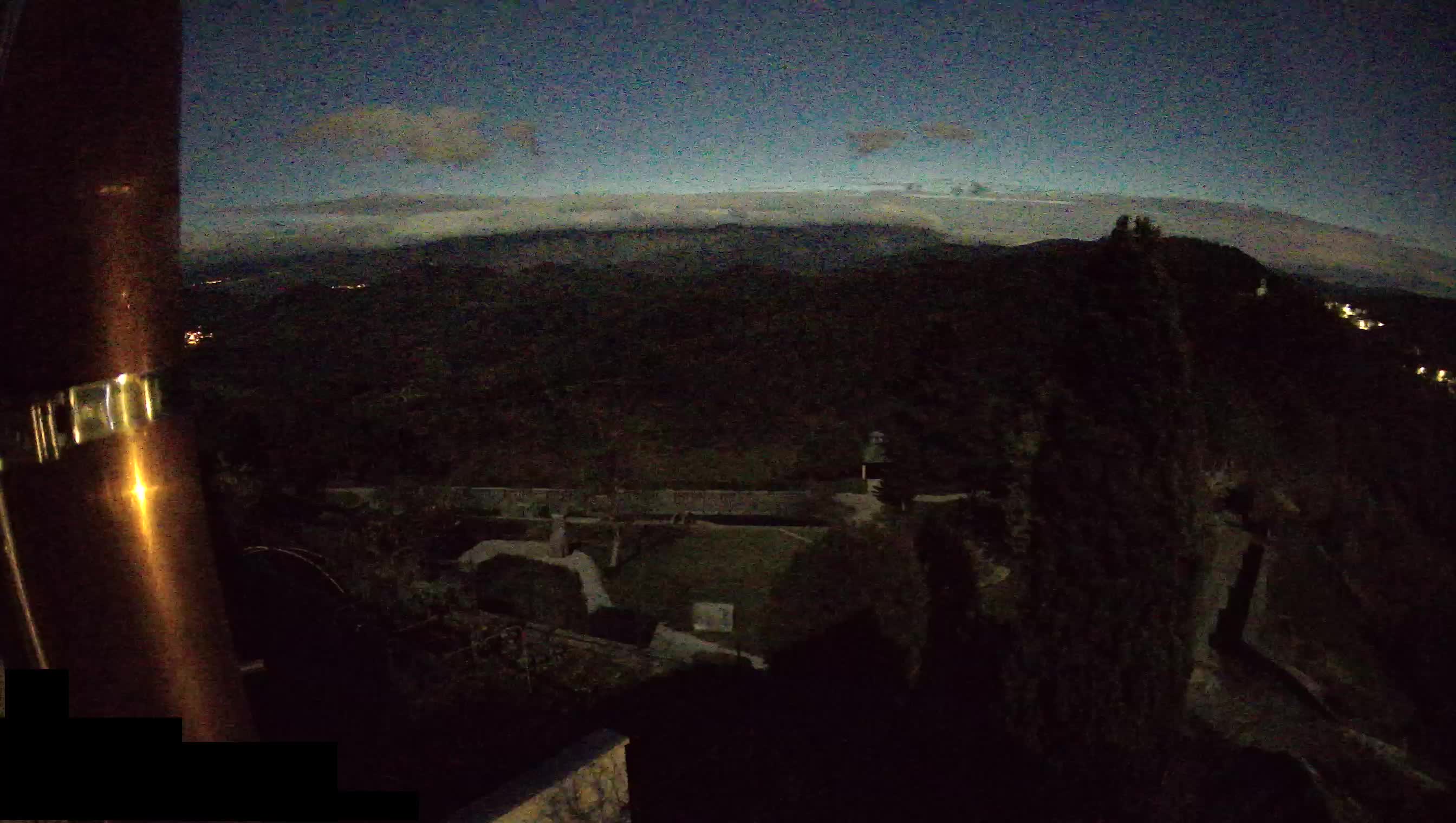 Live Webcam Štanjel –  Ferrari Garden – Slovenia livecam