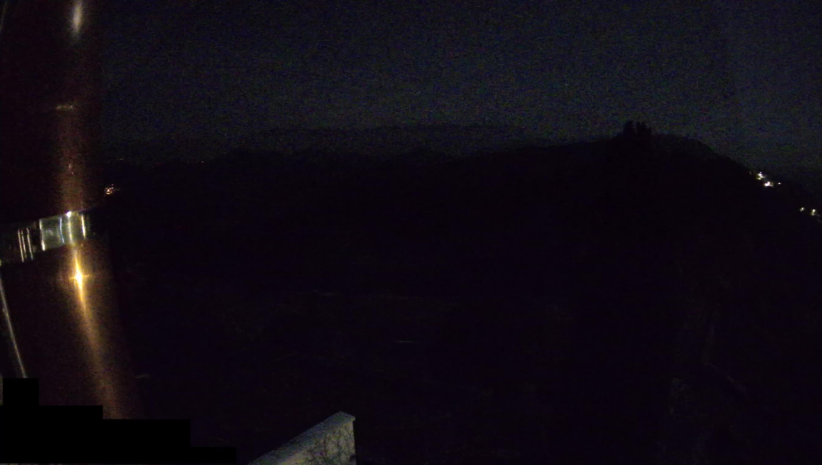 Štanjel – Ferrarijev vrt – Slovenija web kamere