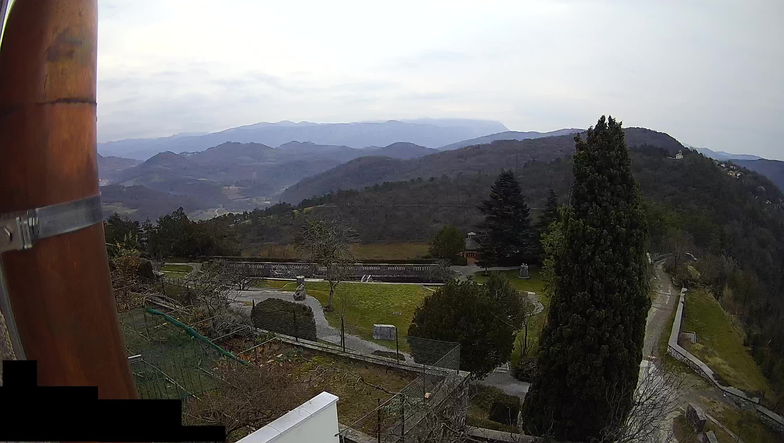 Štanjel – Ferrarijev vrt – Slovenija web kamere