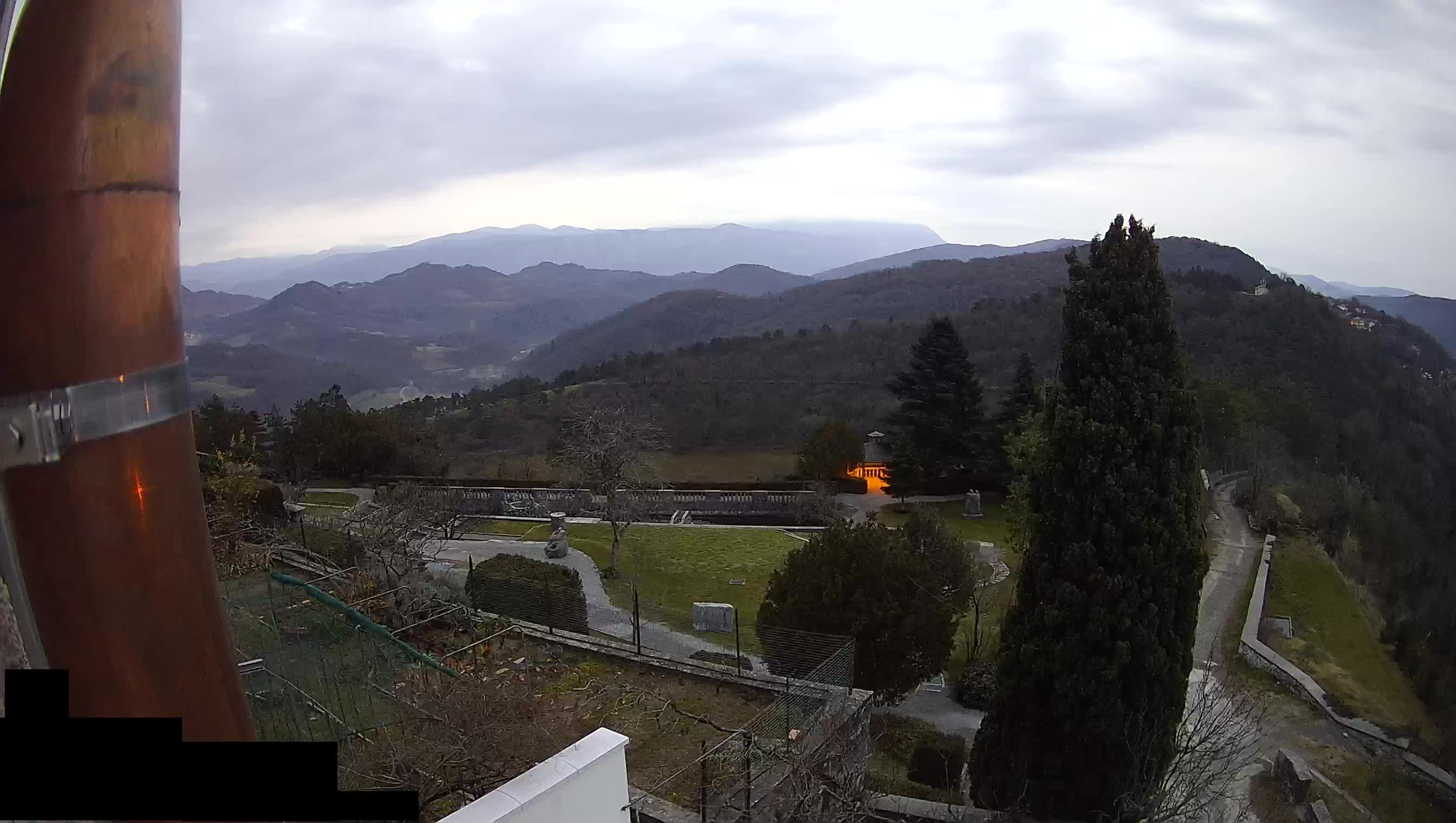 Live Webcam Štanjel – Ferrari Garden – Slovenia livecam