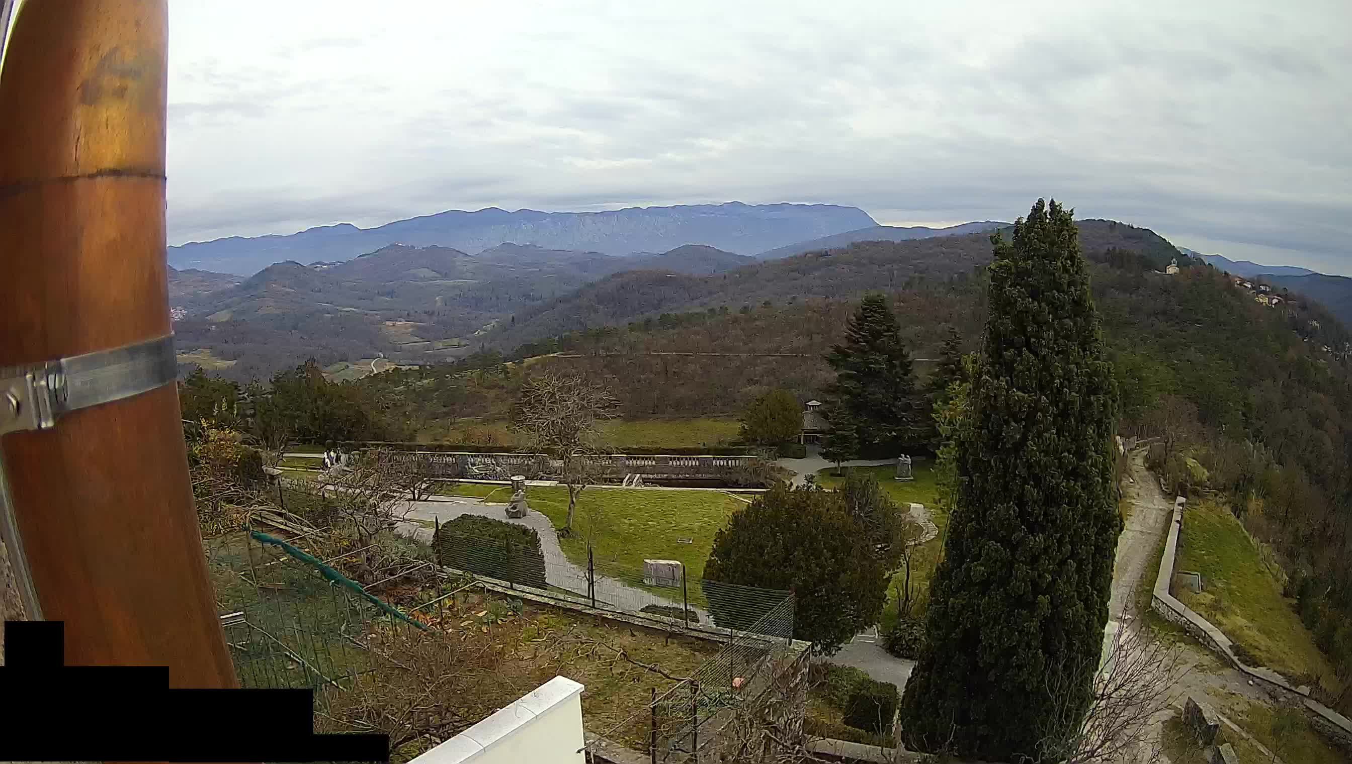 Live Webcam Štanjel – Ferrari Garden – Slovenia livecam