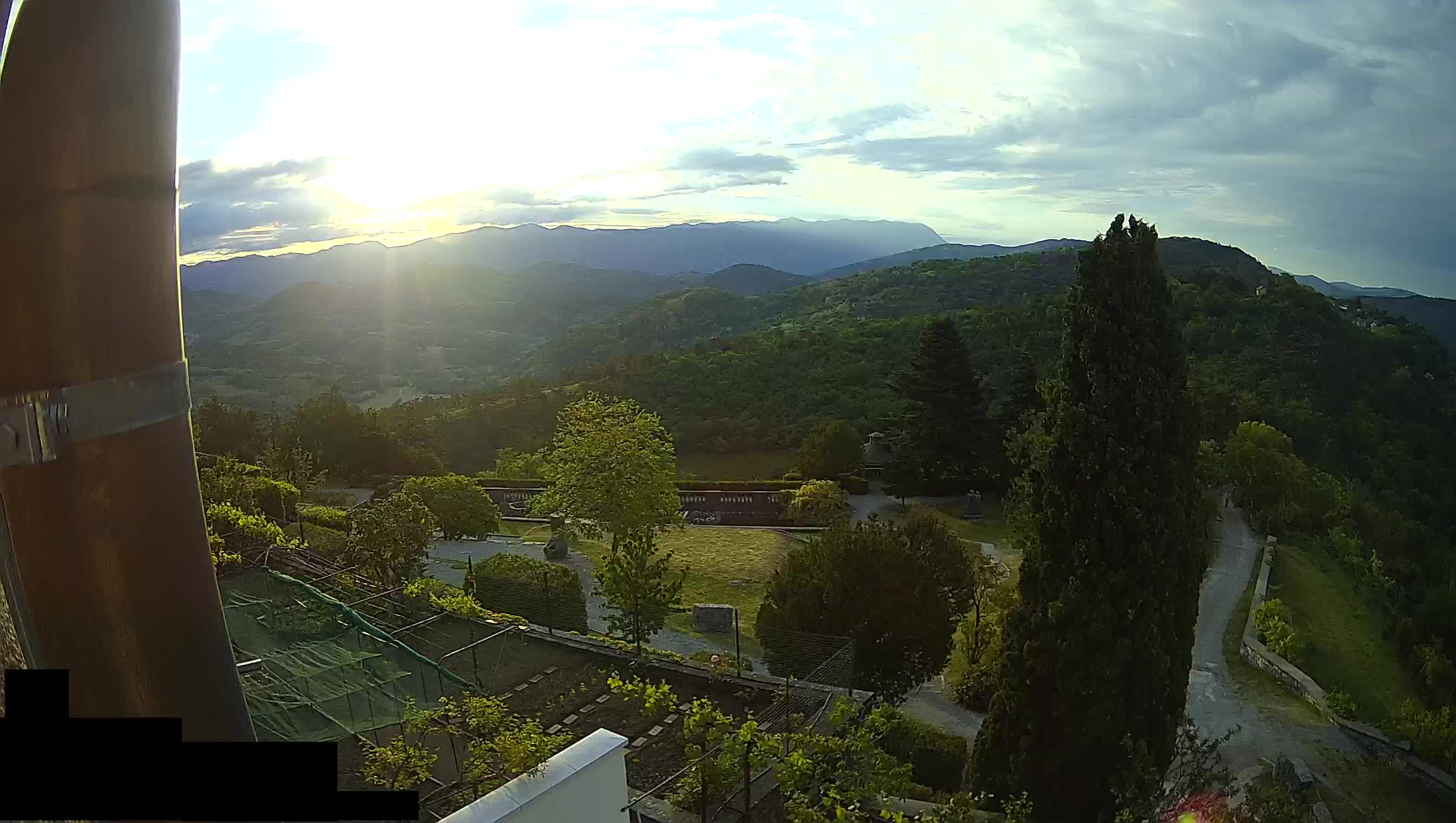 Live Webcam Štanjel –  Ferrari Garden – Slovenia livecam