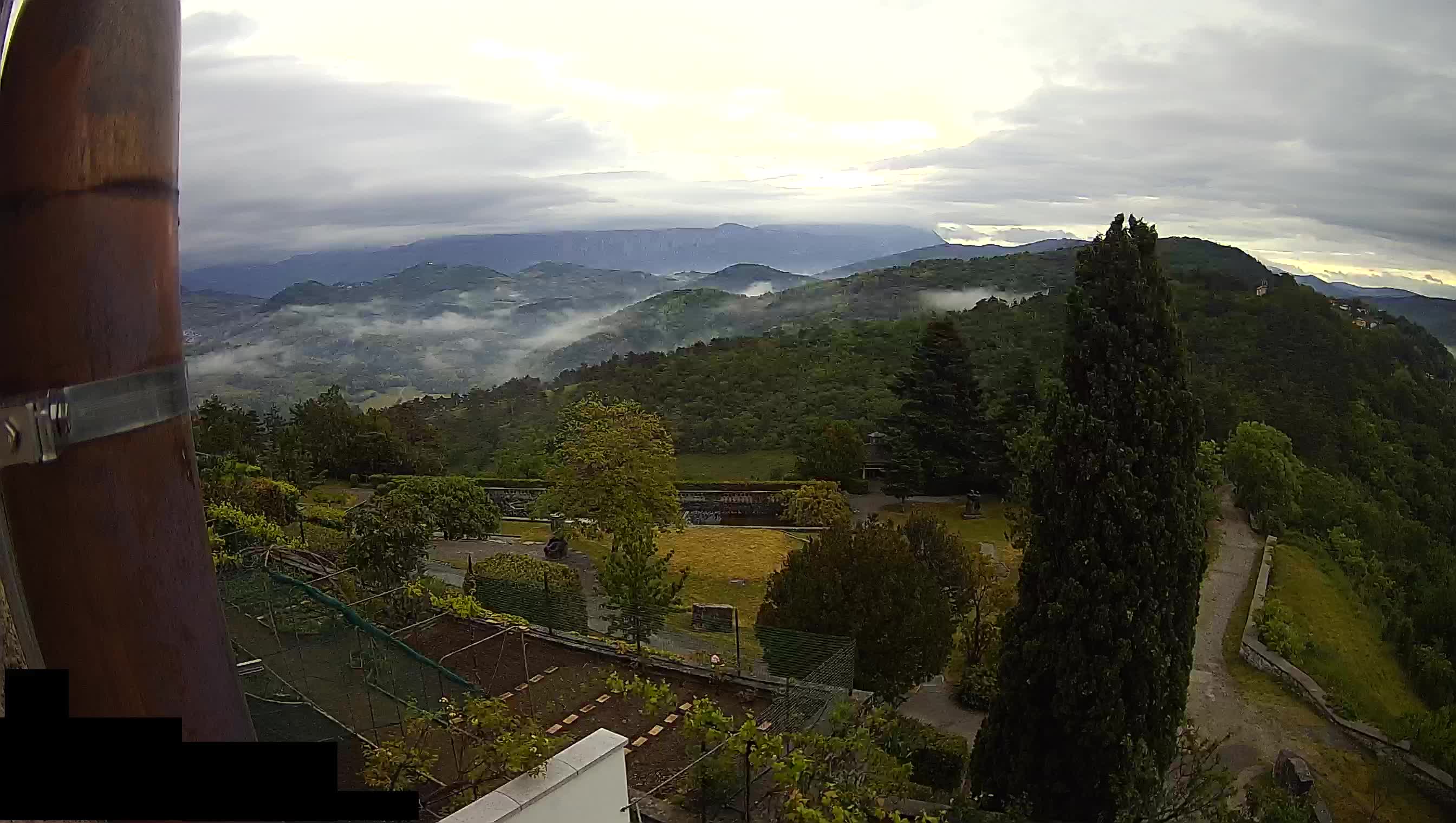 Webcam Štanjel –  Giardini Ferrari – Slovenia livecam
