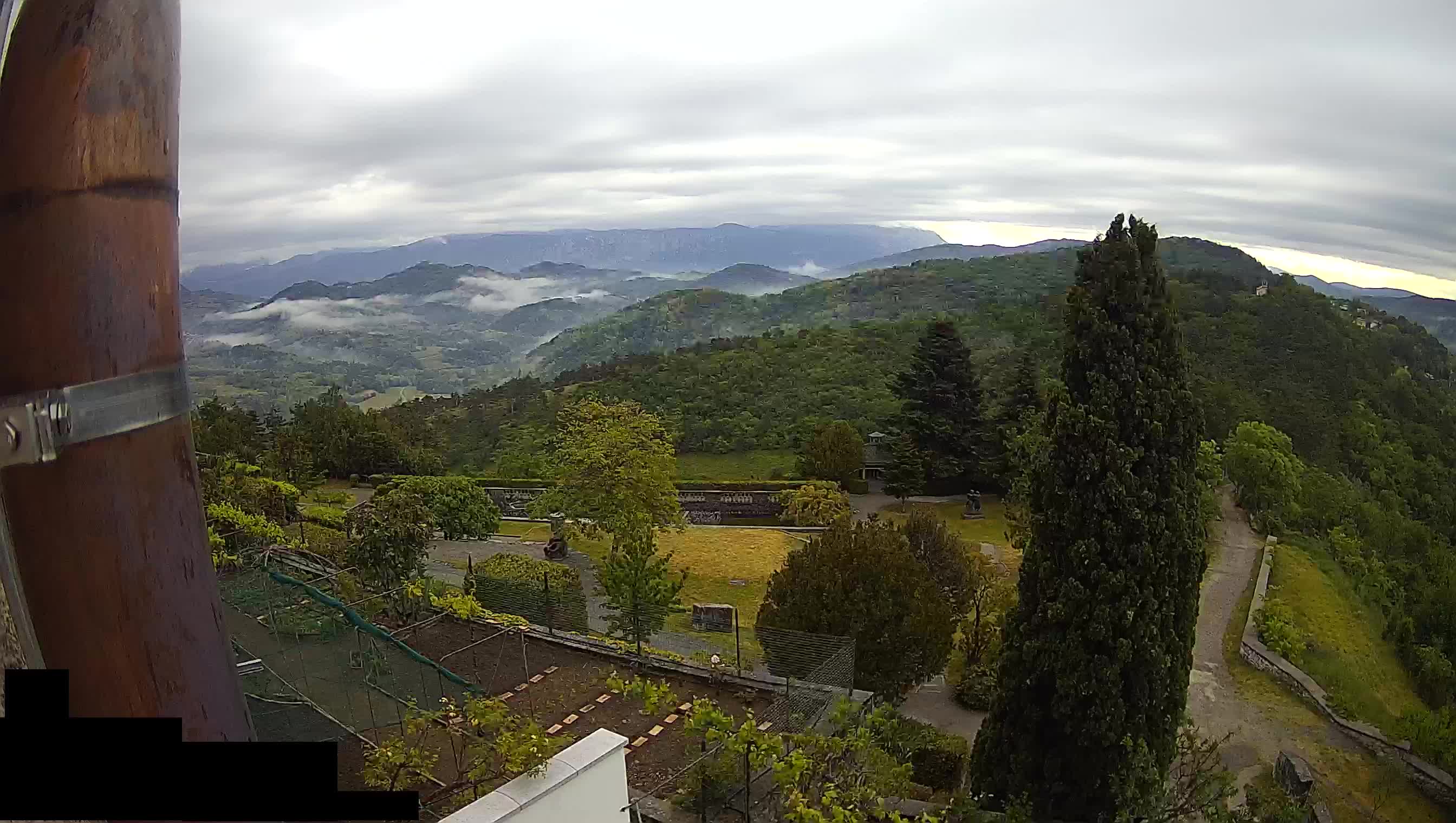 Live Webcam Štanjel –  Ferrari Garden – Slovenia livecam