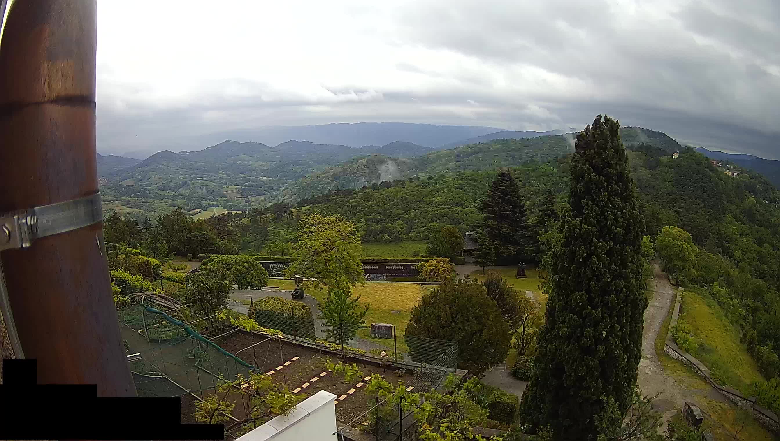 Live Webcam Štanjel –  Ferrari Garden – Slovenia livecam