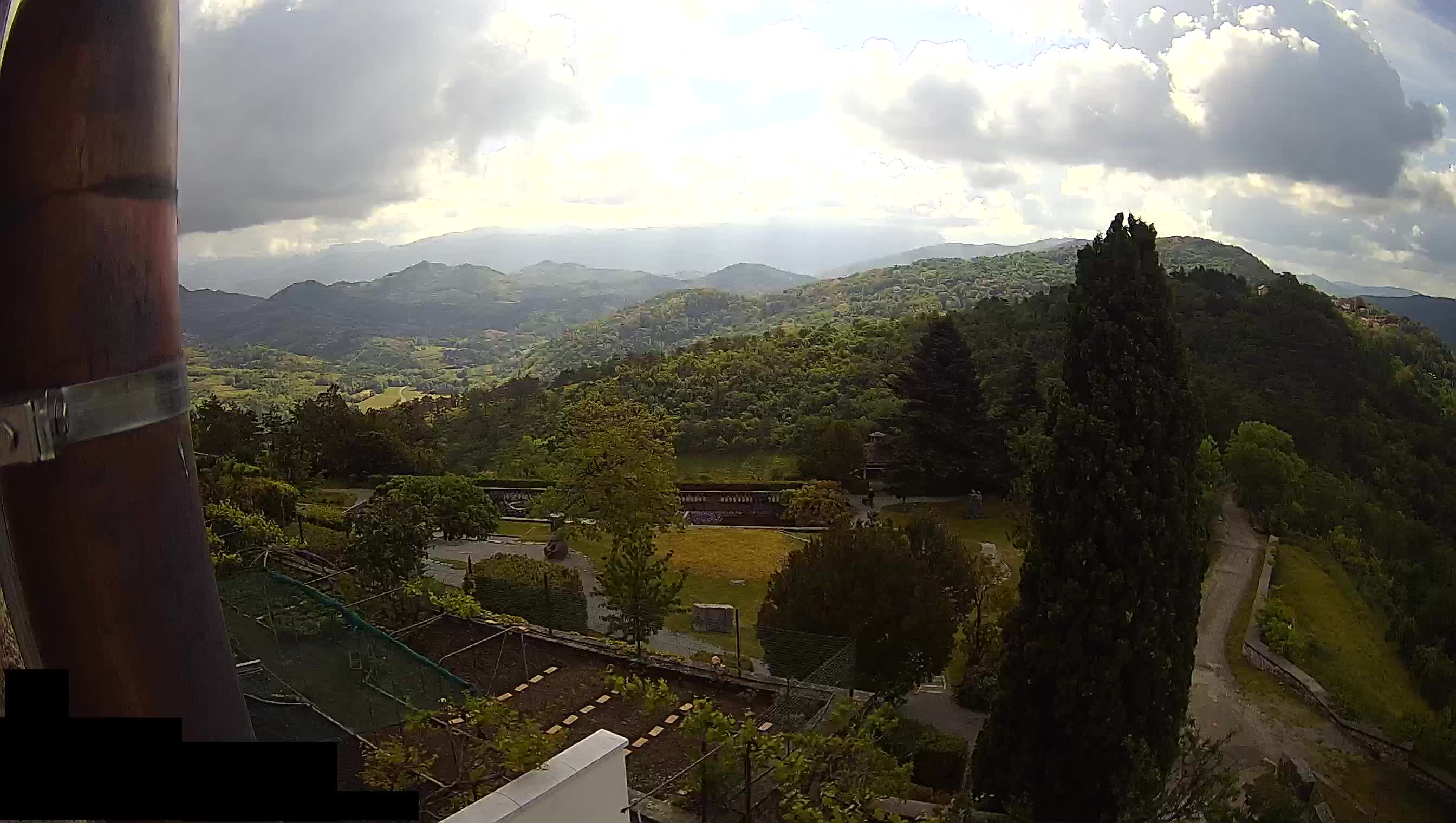 Live Webcam Štanjel –  Ferrari Garden – Slovenia livecam