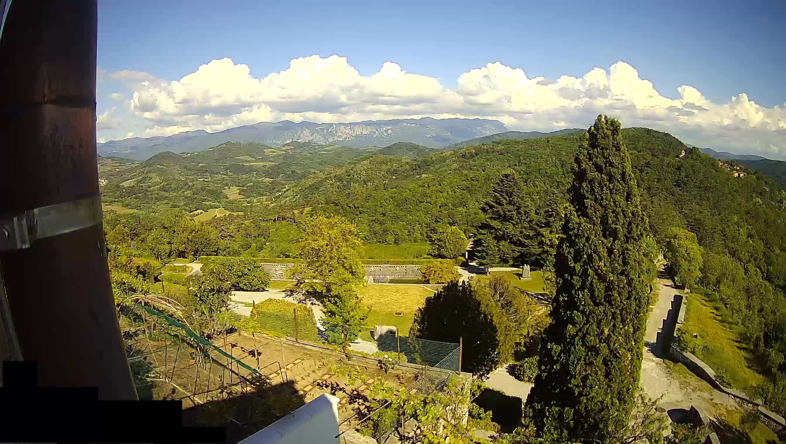 Live Webcam Štanjel –  Ferrari Garden – Slovenia livecam