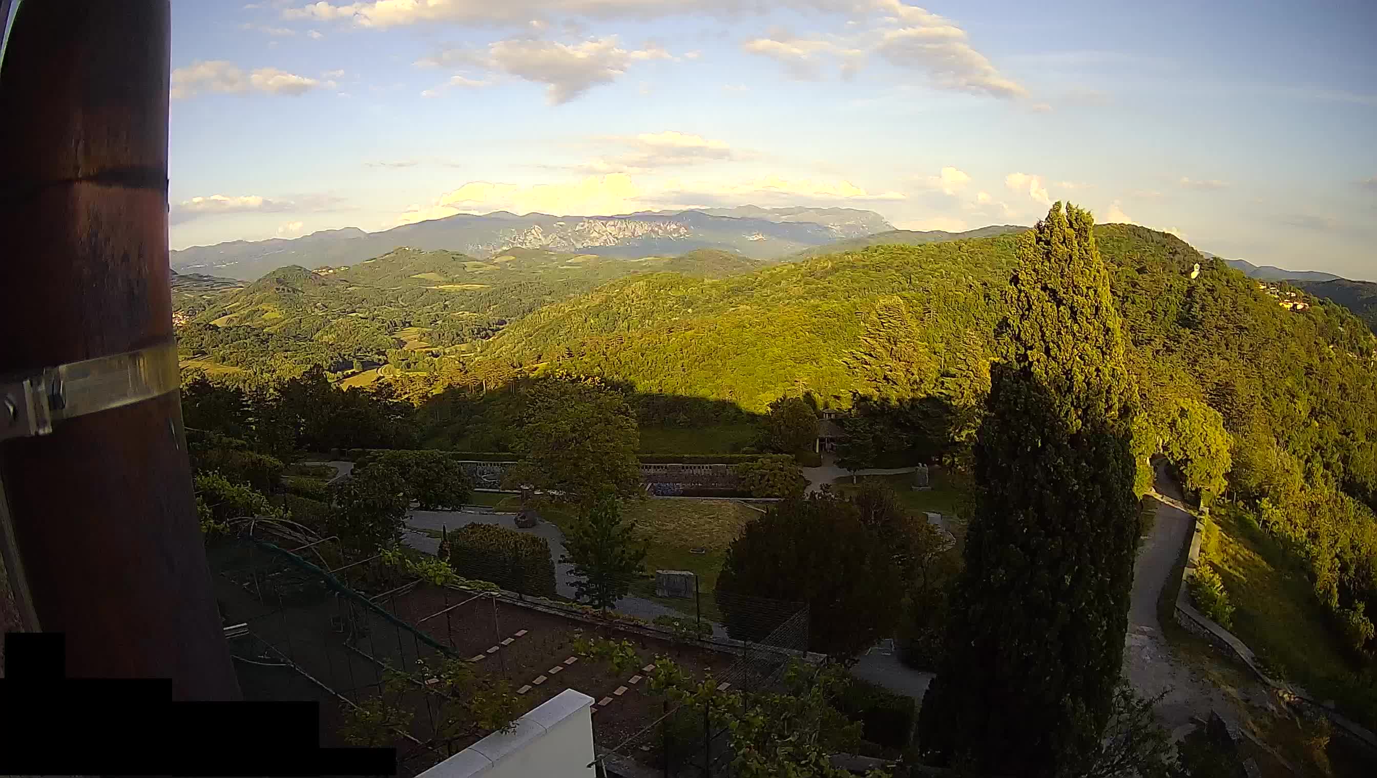 Live Webcam Štanjel –  Ferrari Garden – Slovenia livecam