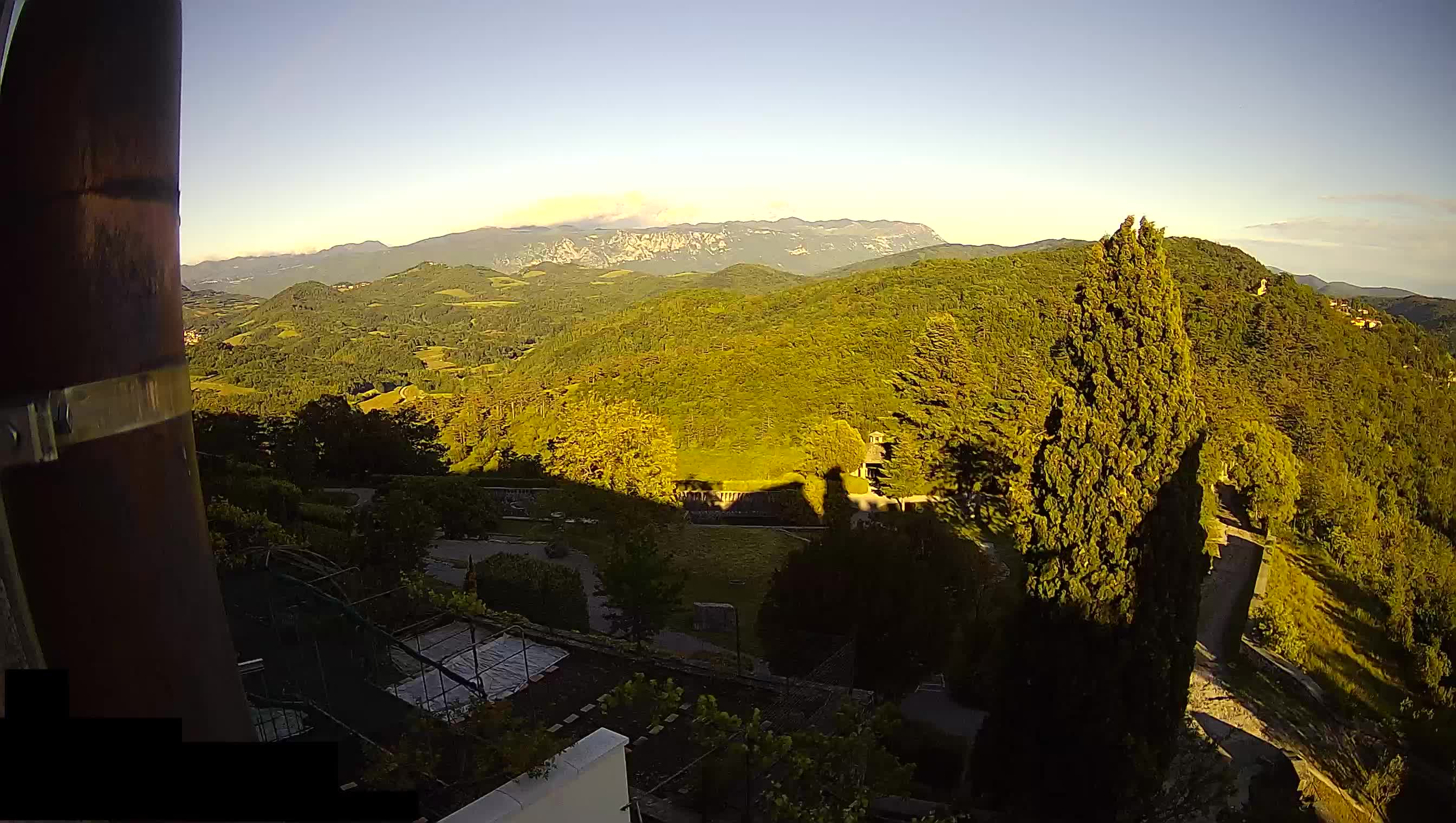 Webcam Štanjel –  Giardini Ferrari – Slovenia livecam