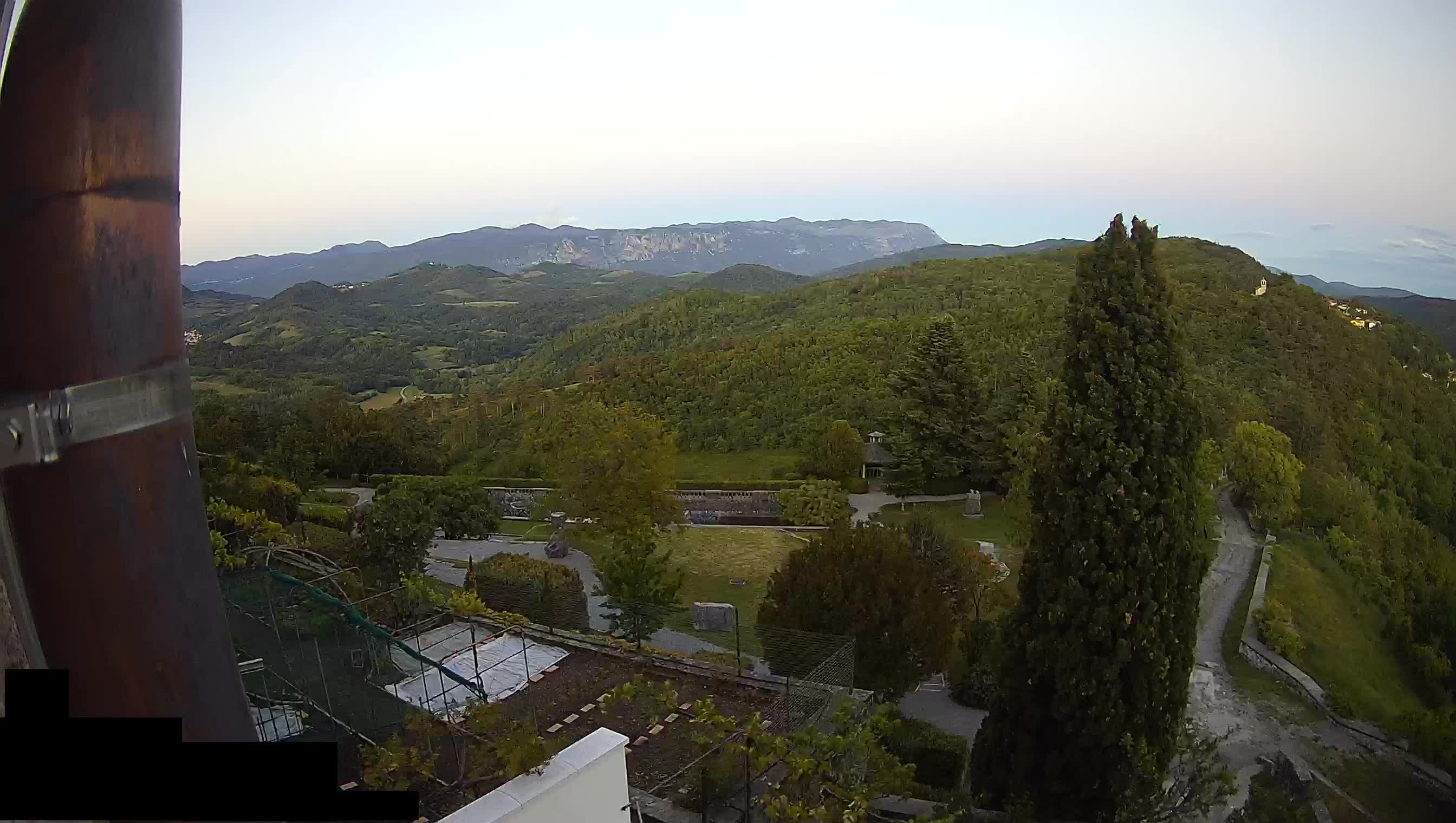 Webcam Štanjel –  Giardini Ferrari – Slovenia livecam