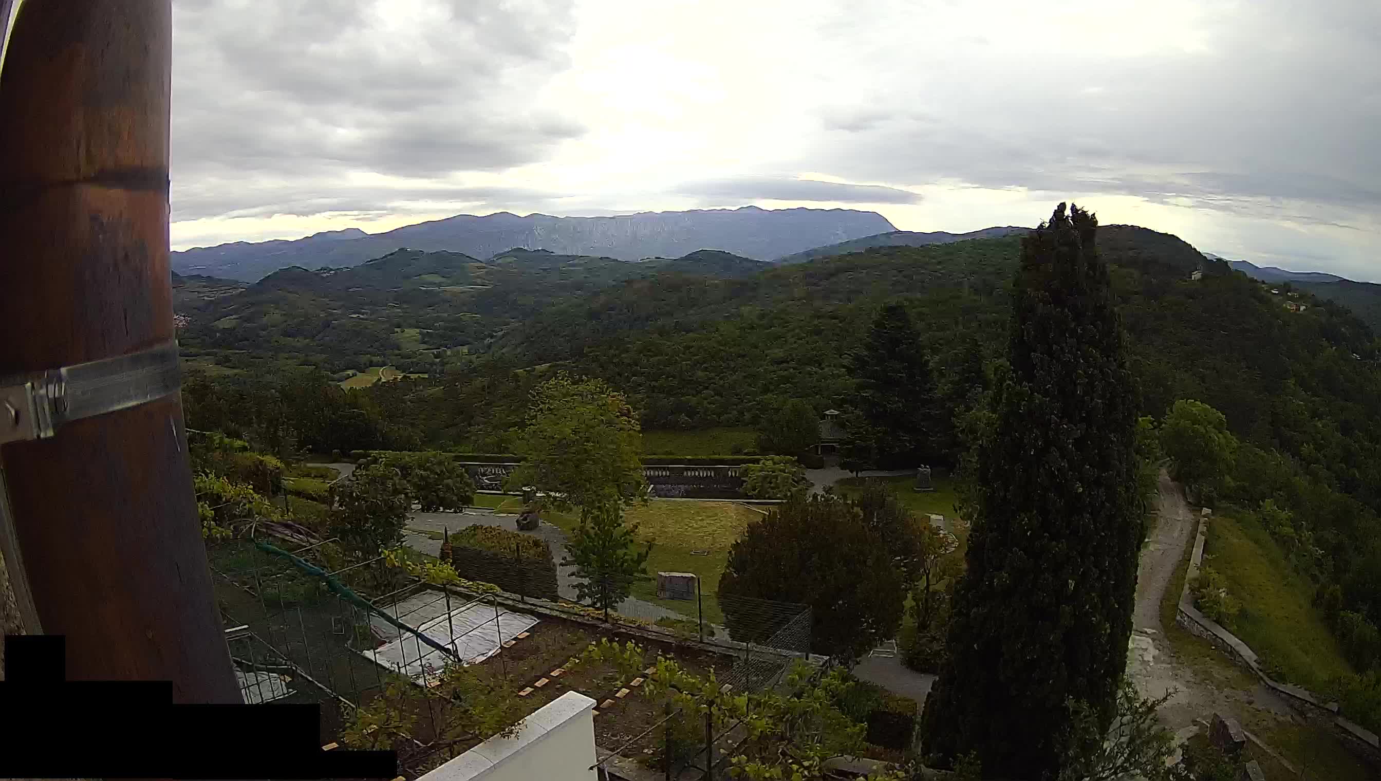 Live Webcam Štanjel –  Ferrari Garden – Slovenia livecam