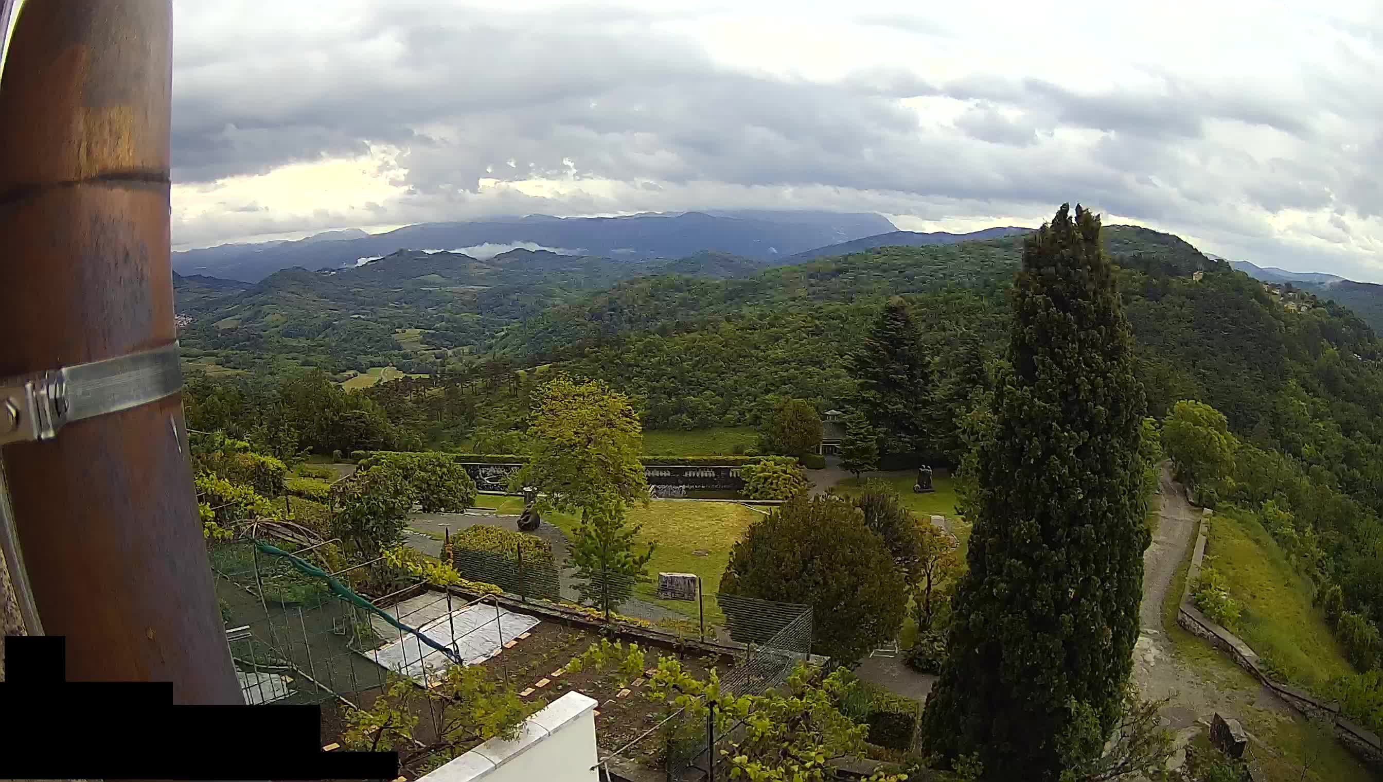 Live Webcam Štanjel –  Ferrari Garden – Slovenia livecam