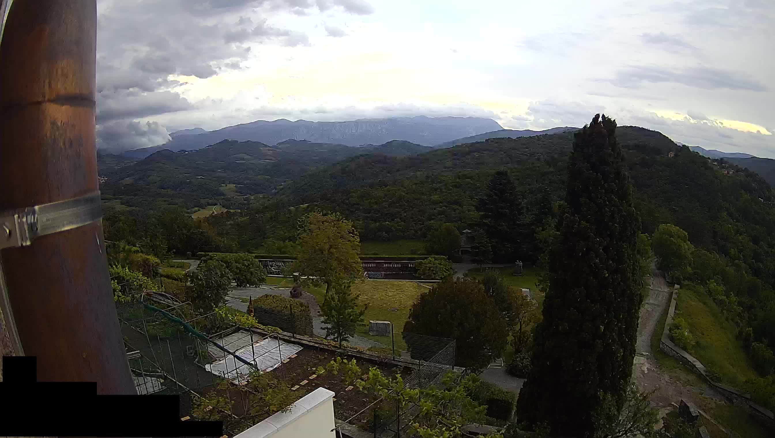 Live Webcam Štanjel –  Ferrari Garden – Slovenia livecam
