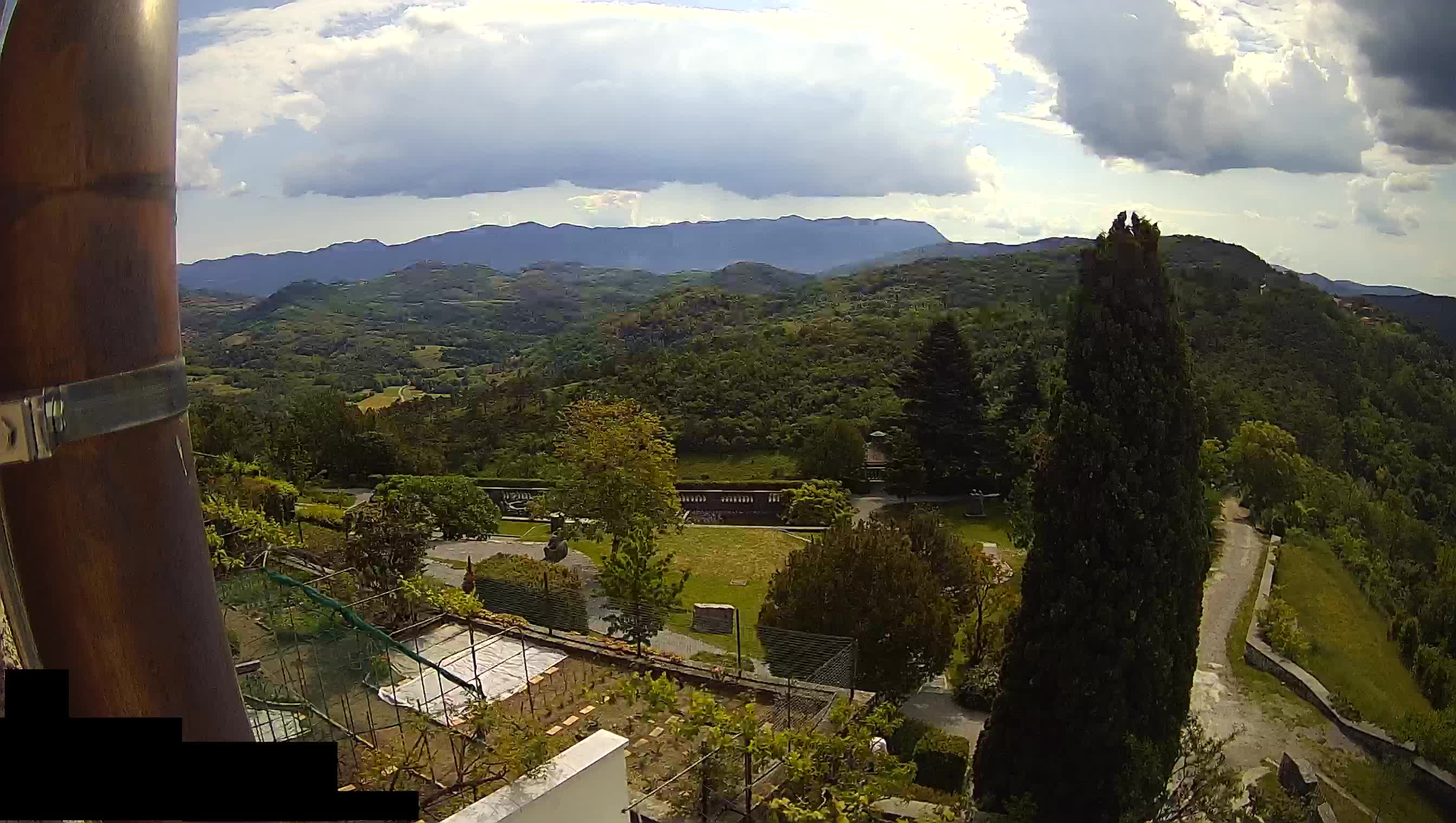 Webcam Štanjel –  Giardini Ferrari – Slovenia livecam