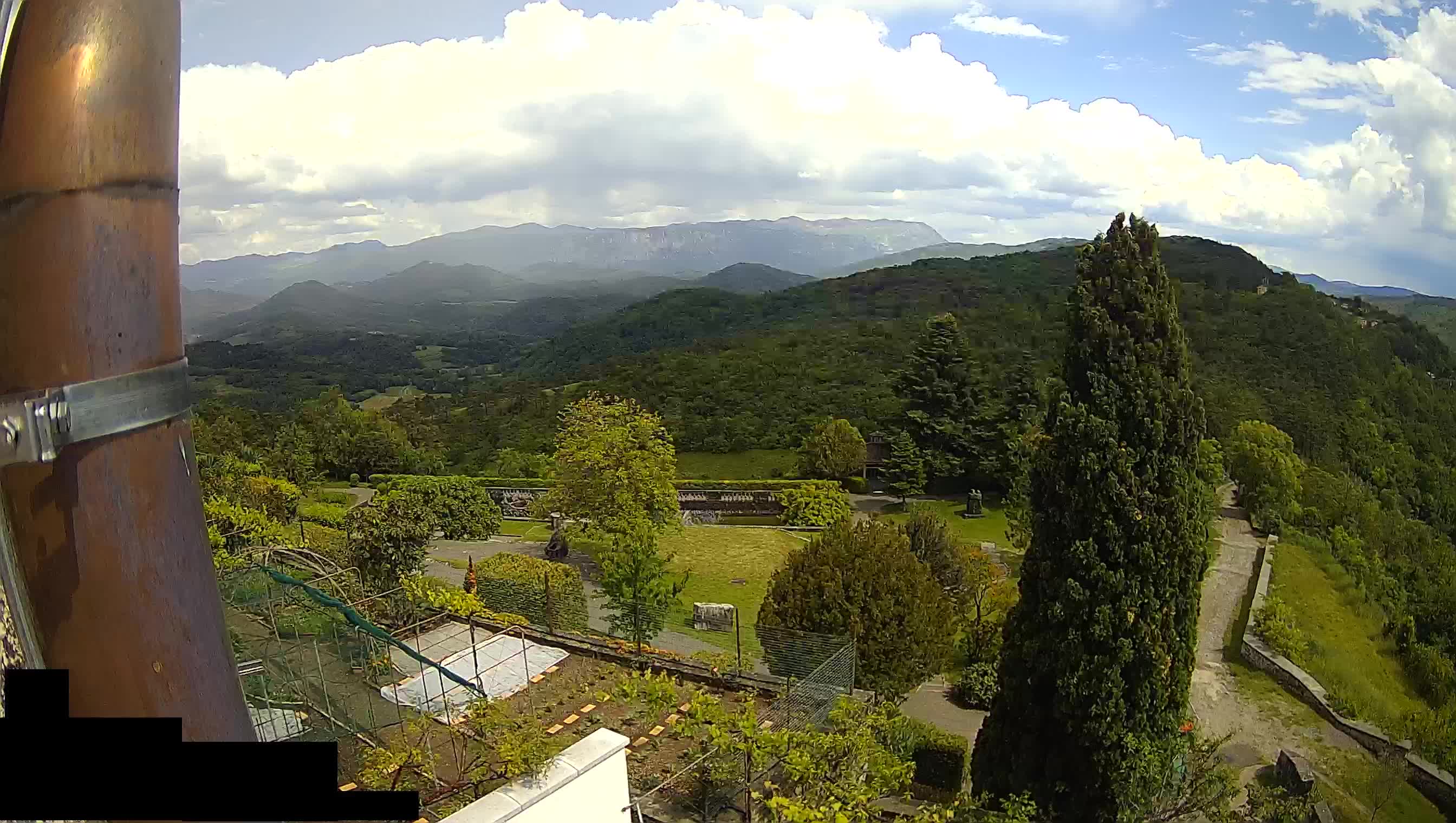 Live Webcam Štanjel –  Ferrari Garden – Slovenia livecam