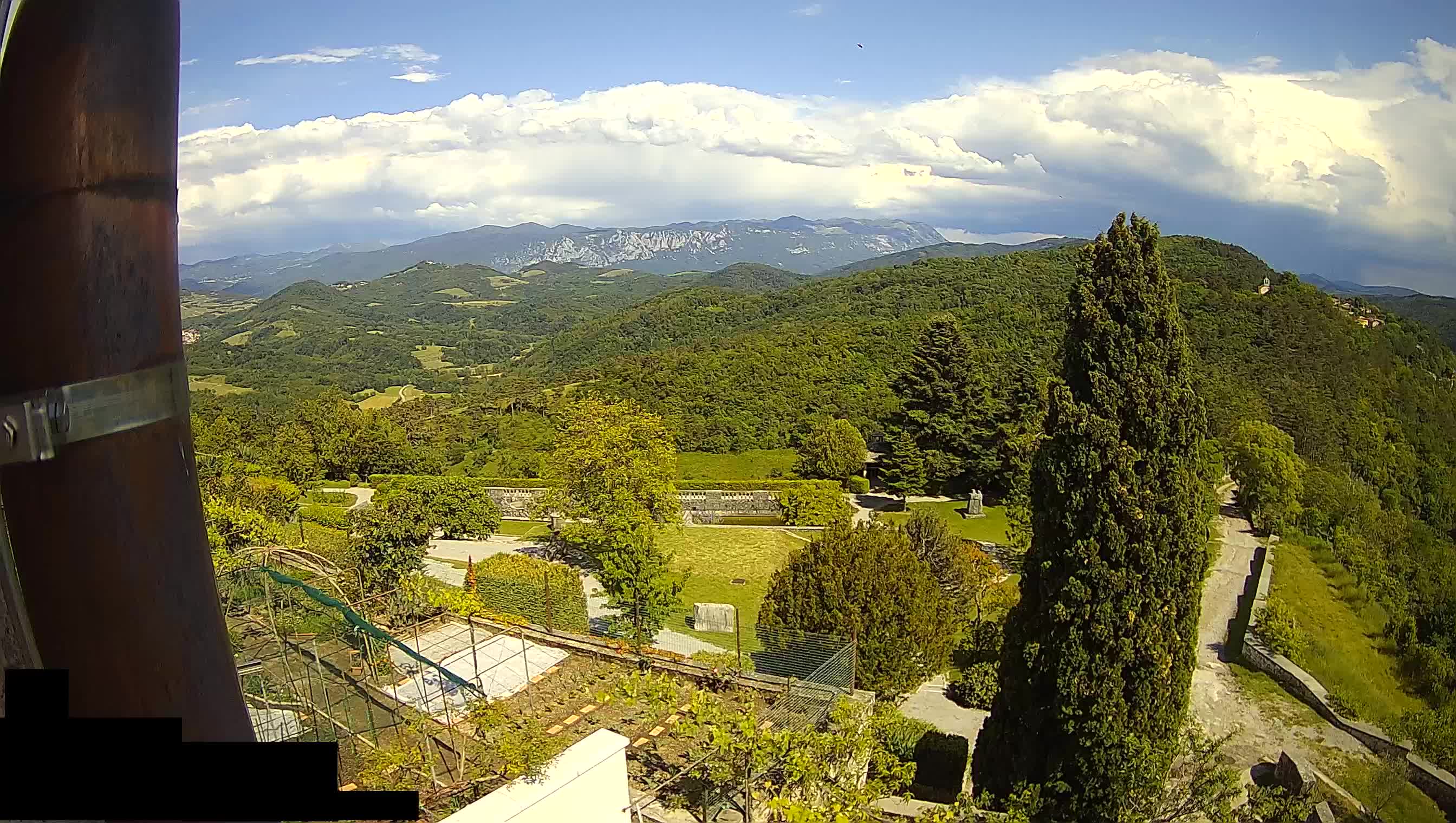 Live Webcam Štanjel –  Ferrari Garden – Slovenia livecam