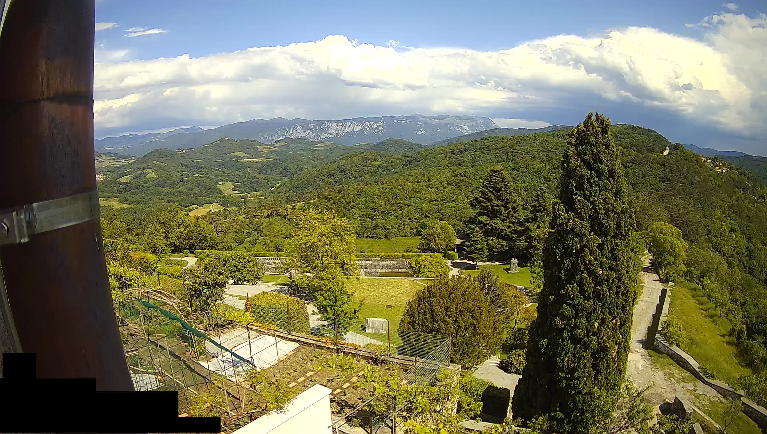 Webcam Štanjel –  Giardini Ferrari – Slovenia livecam