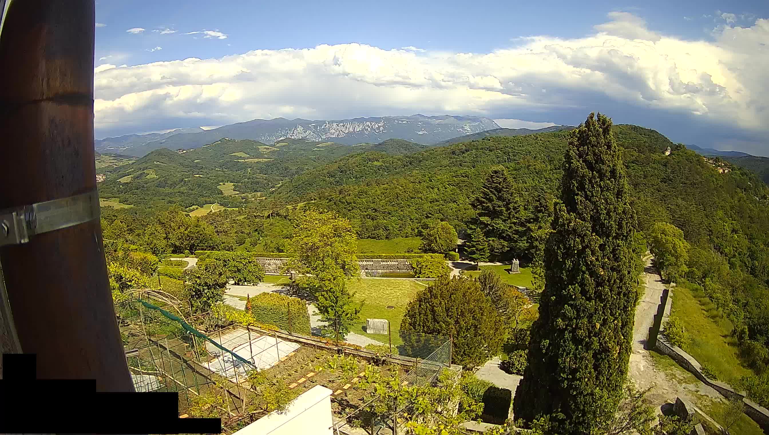 Webcam Štanjel – Giardini Ferrari – Slovenia livecam