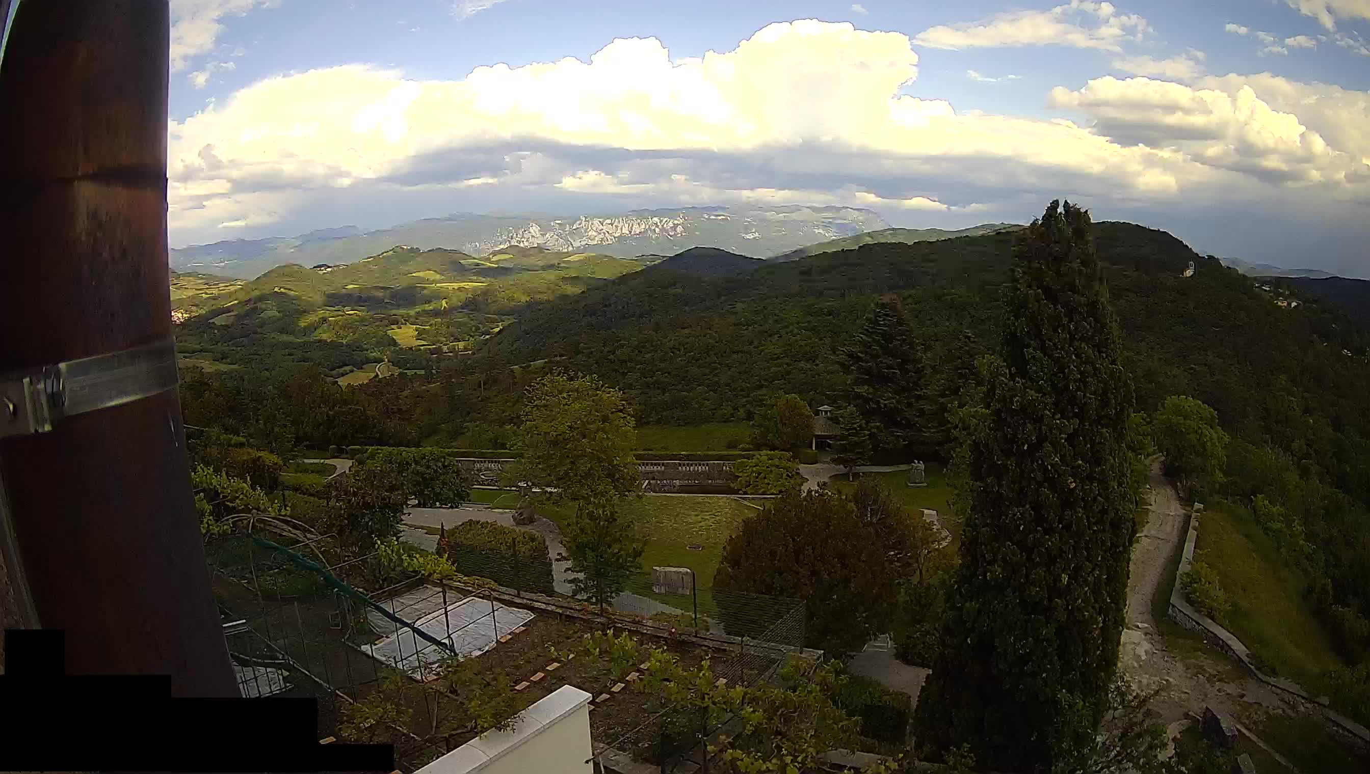 Webcam Štanjel –  Giardini Ferrari – Slovenia livecam