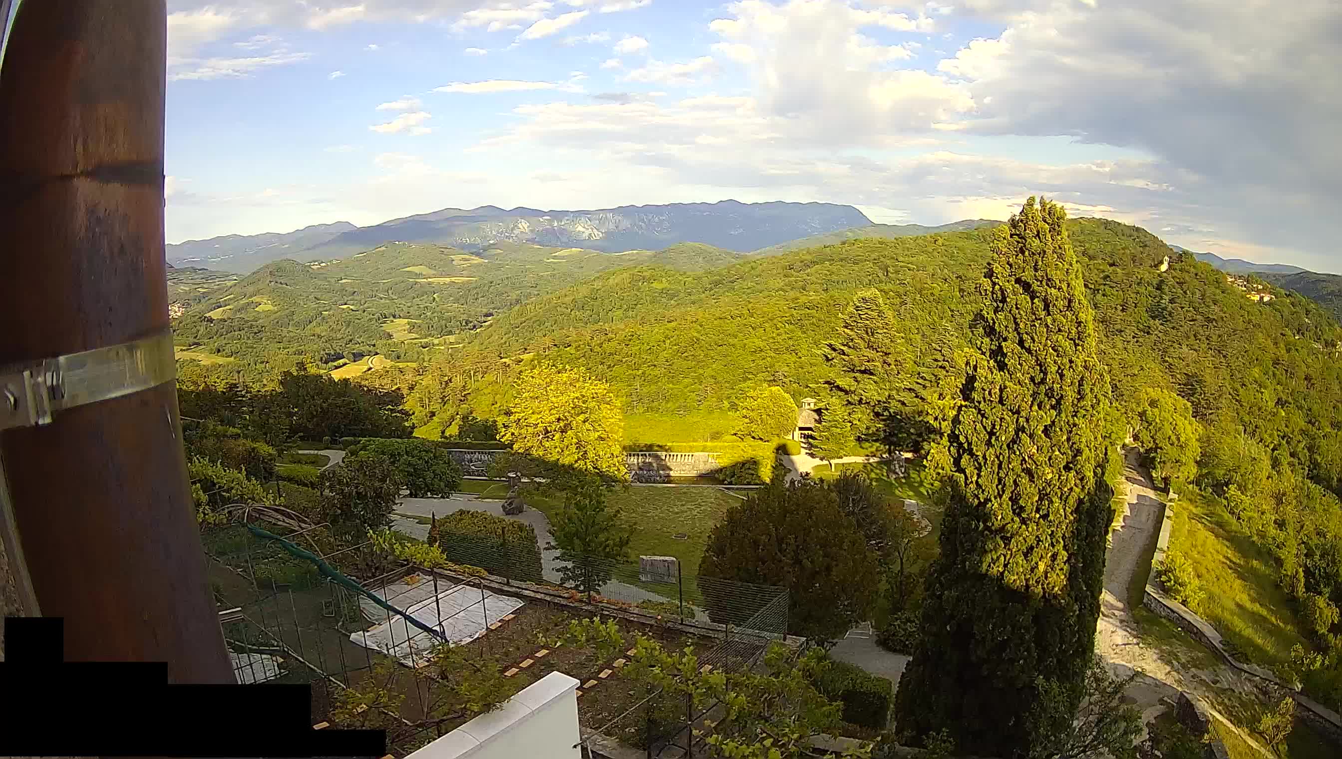 Webcam Štanjel –  Giardini Ferrari – Slovenia livecam