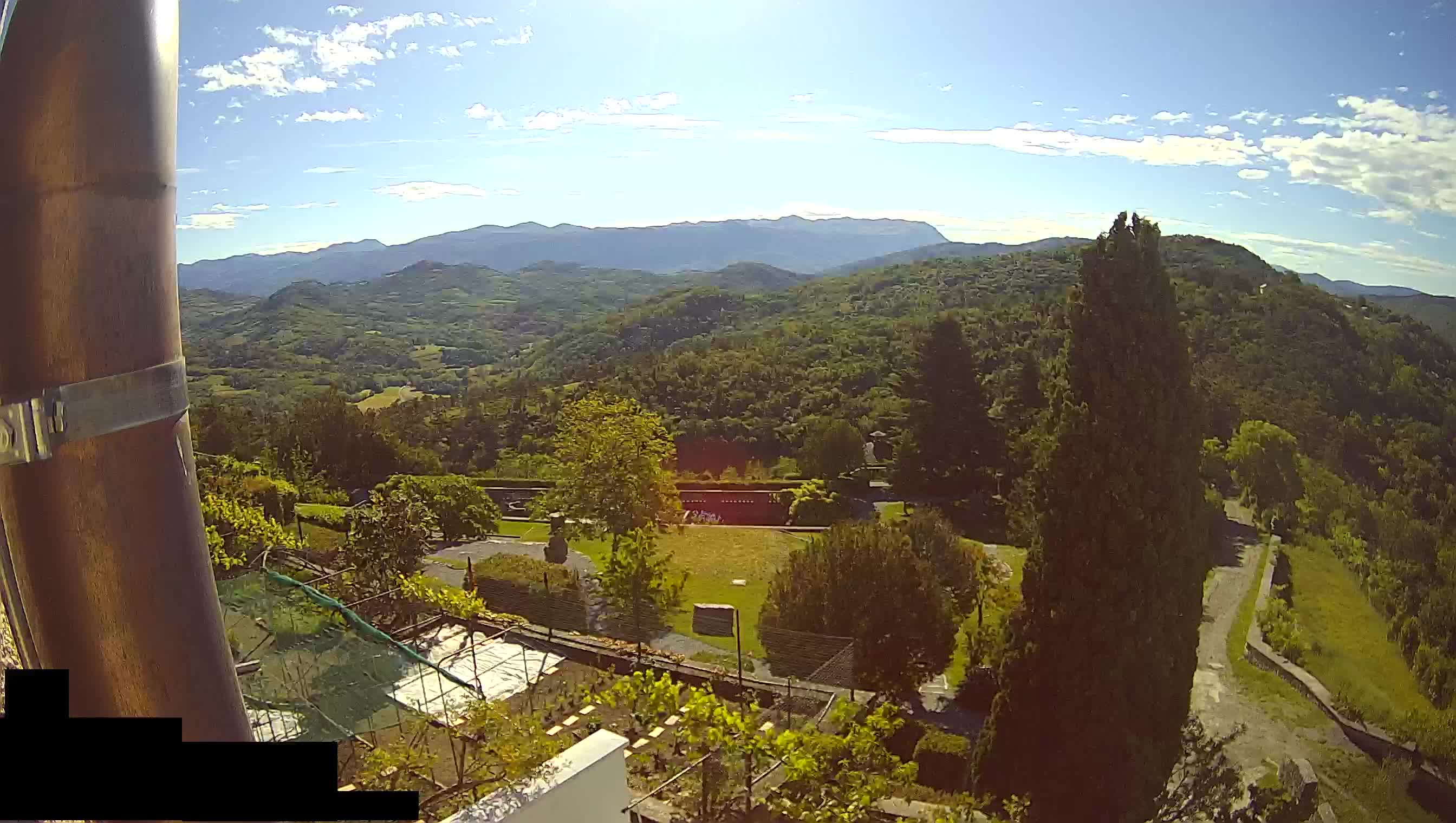 Štanjel – Ferrarijev vrt – Slovenija web kamere