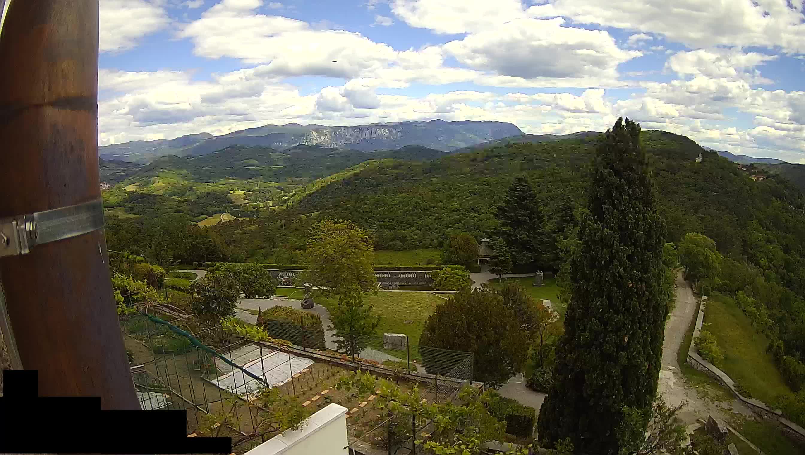 Live Webcam Štanjel –  Ferrari Garden – Slovenia livecam