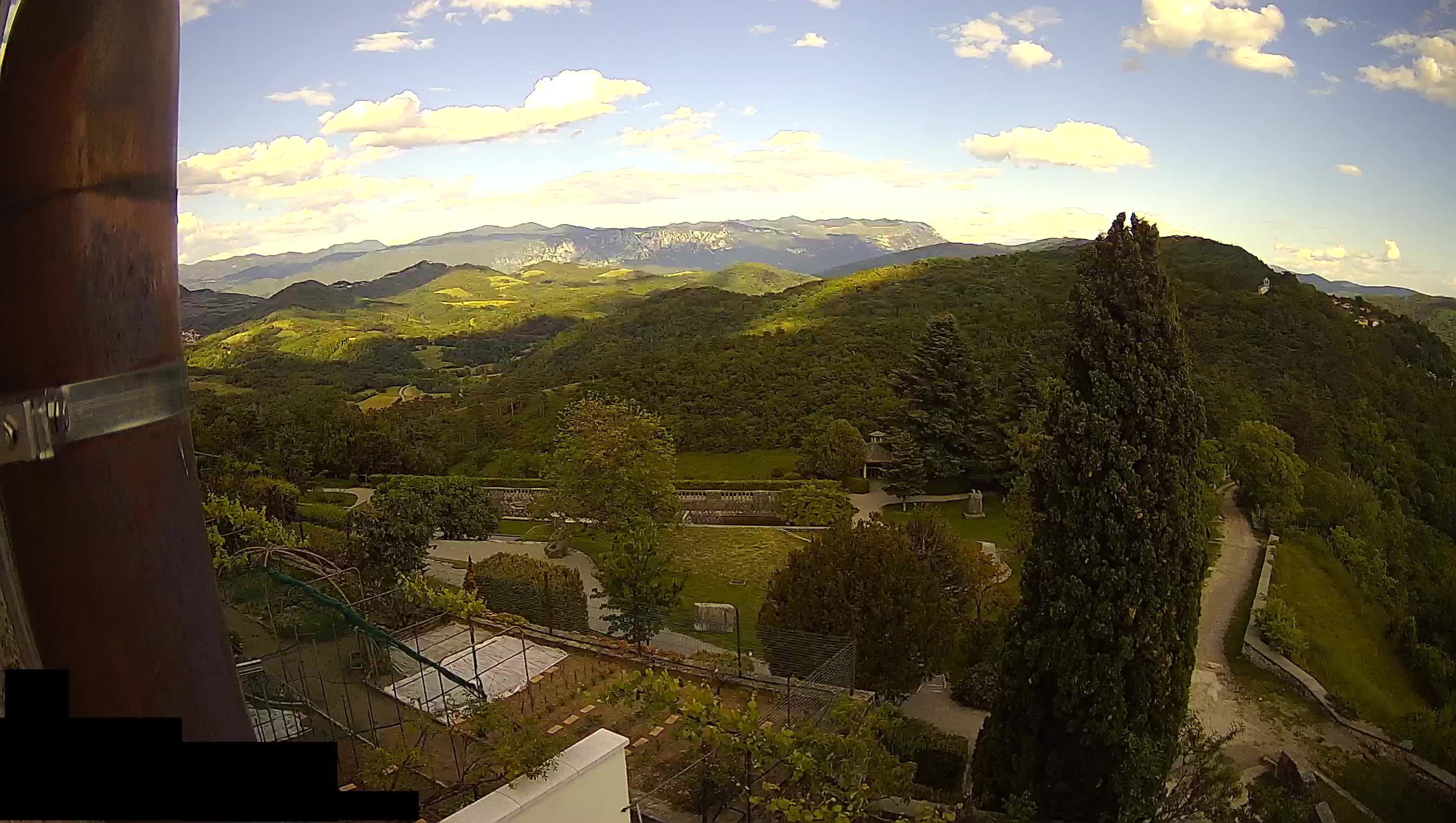 Live Webcam Štanjel –  Ferrari Garden – Slovenia livecam