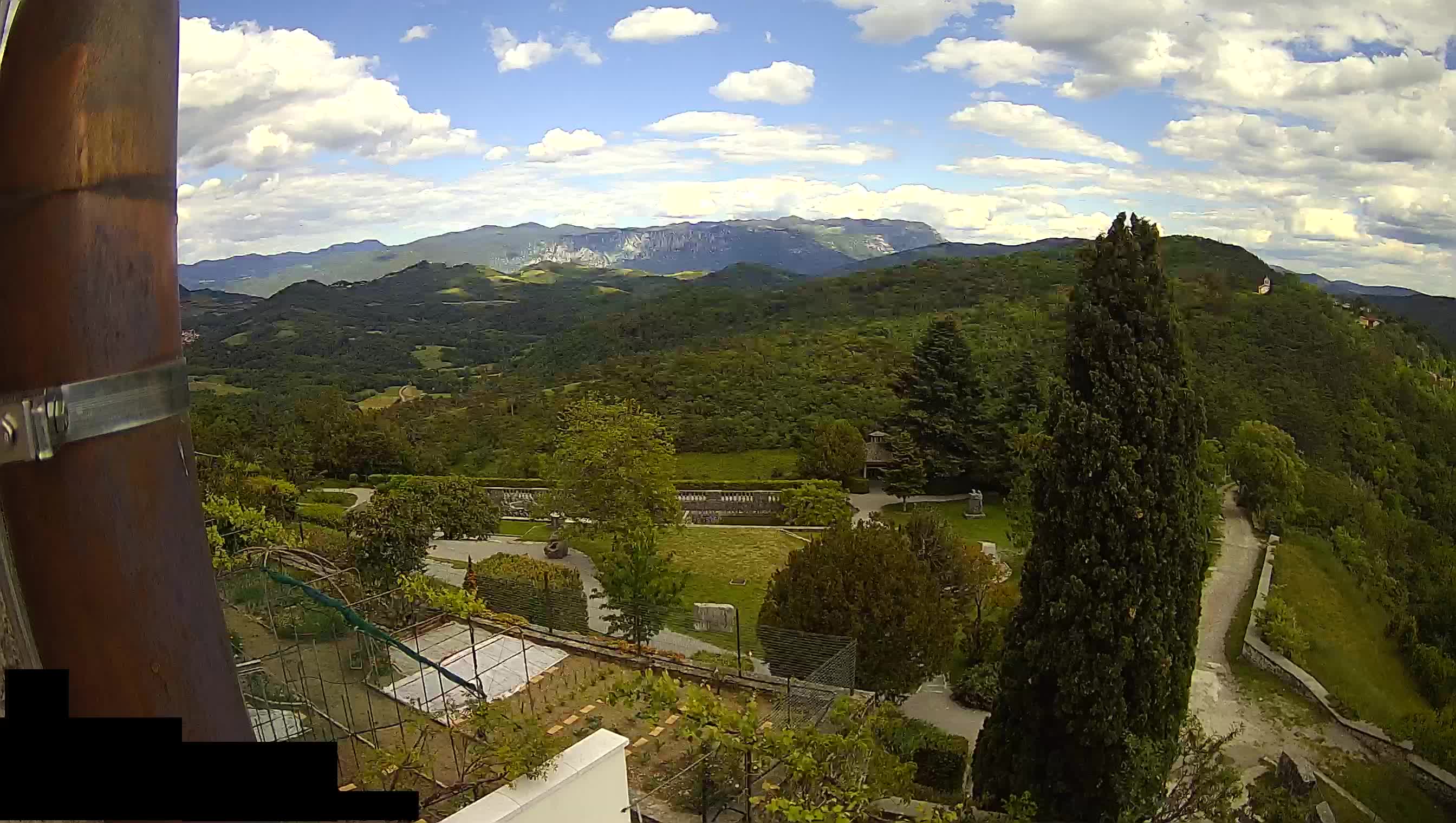 Štanjel – Ferrarijev vrt – Slovenija web kamere
