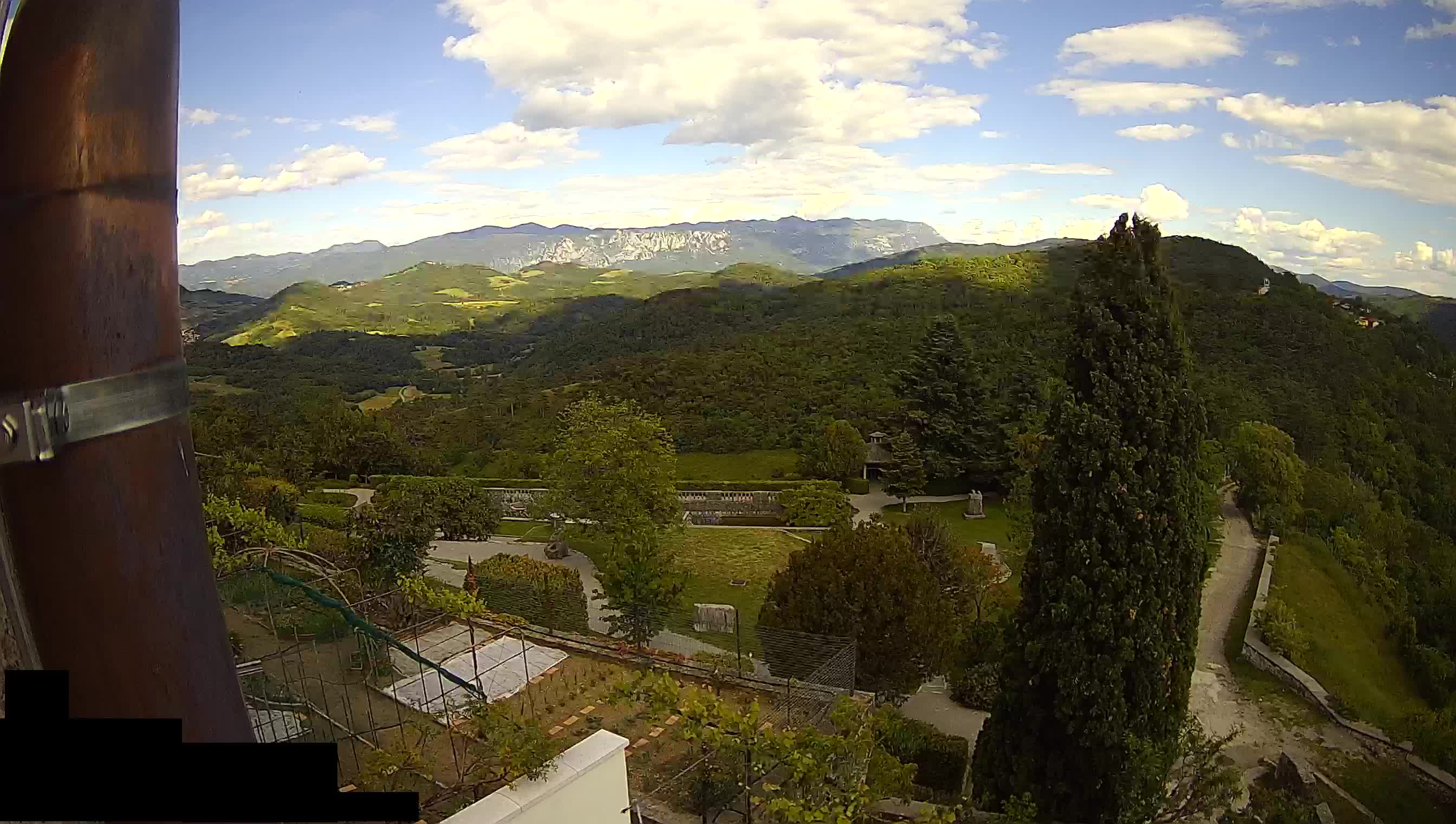 Live Webcam Štanjel –  Ferrari Garden – Slovenia livecam