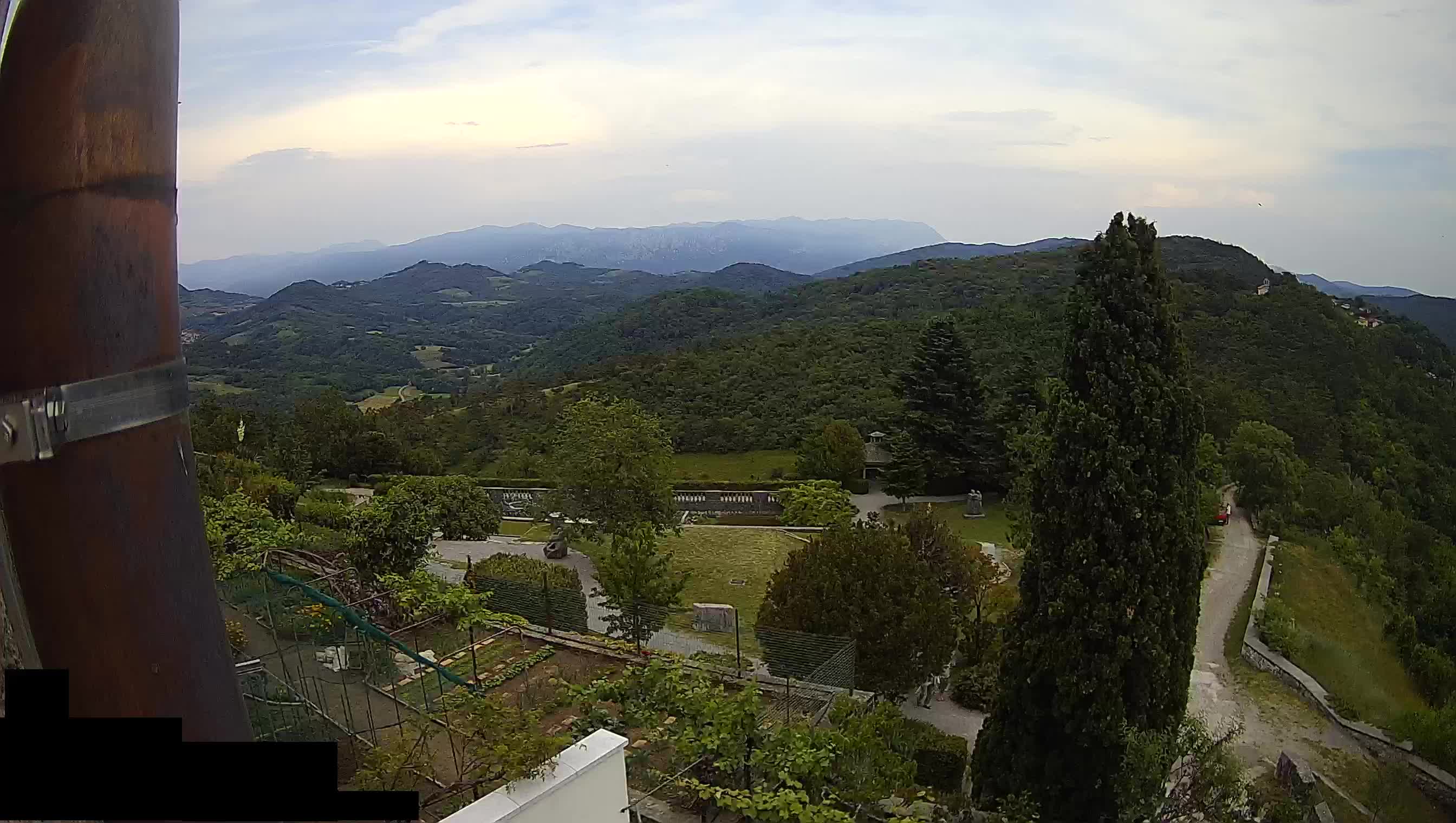 Webcam Štanjel –  Giardini Ferrari – Slovenia livecam
