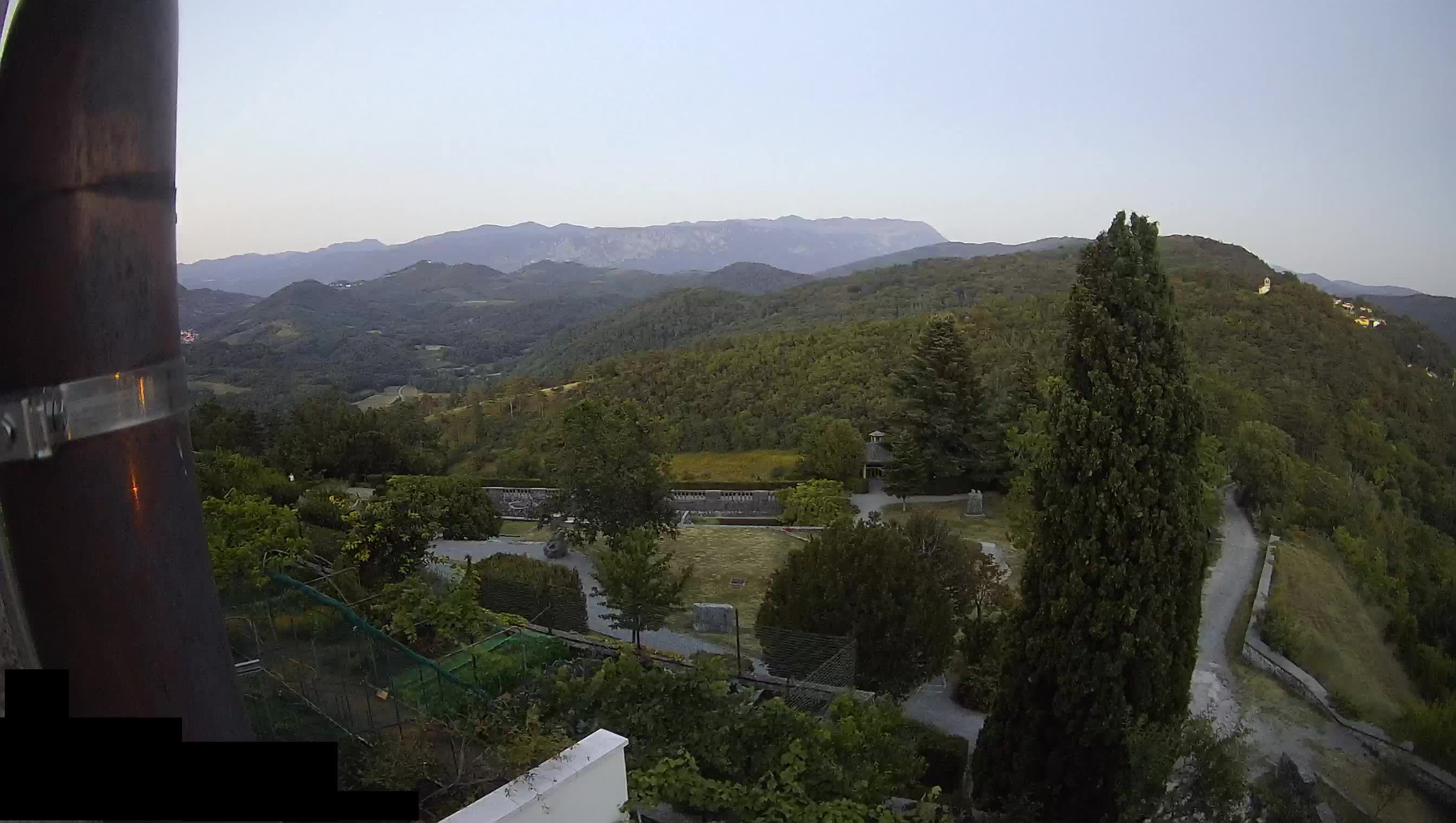 Live Webcam Štanjel –  Ferrari Garden – Slovenia livecam