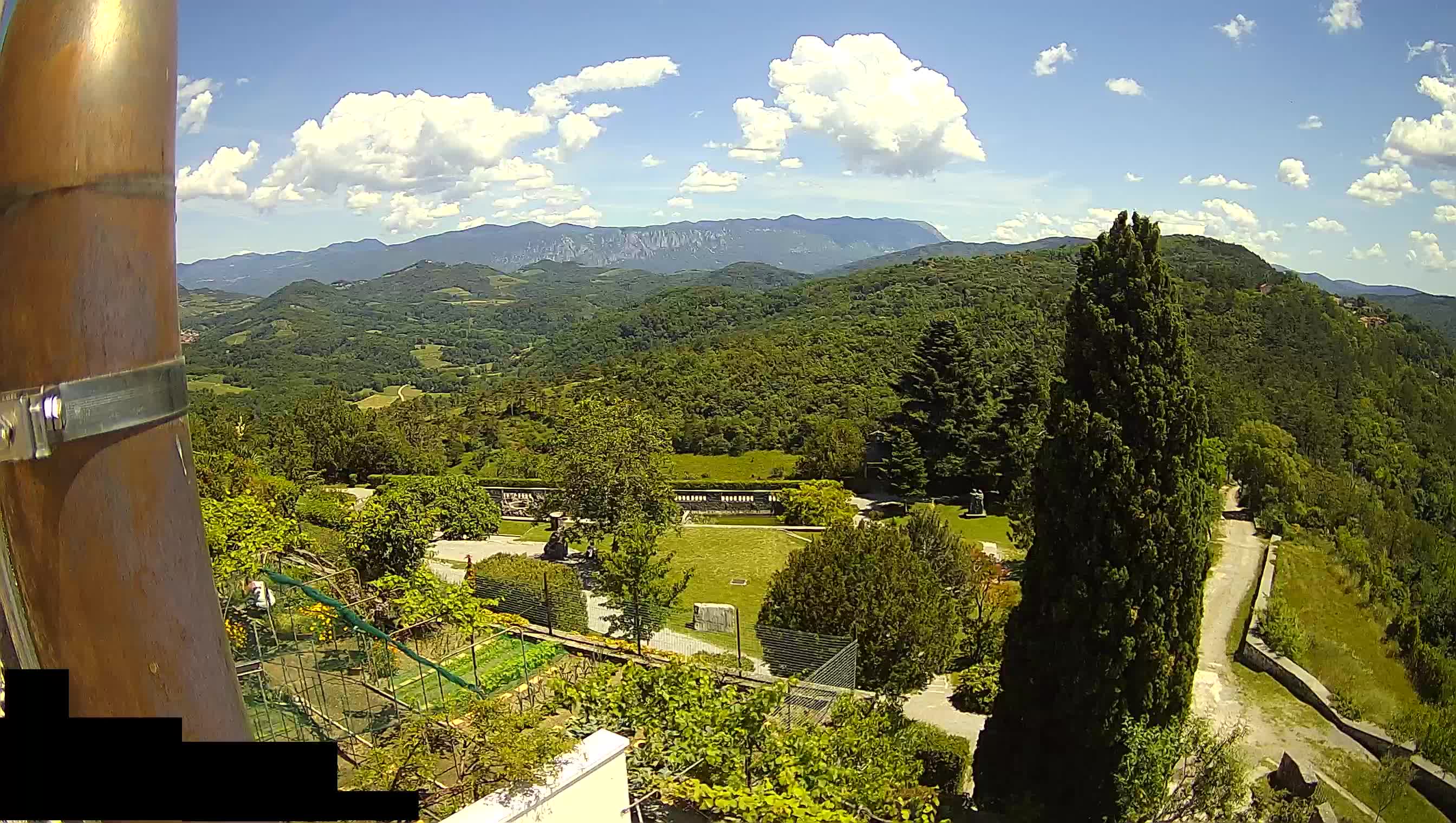 Live Webcam Štanjel – Ferrari Garden – Slovenia livecam