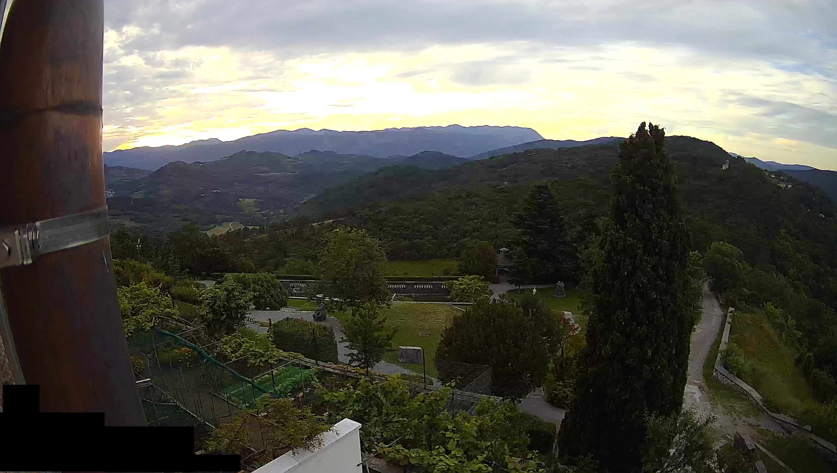 Live Webcam Štanjel –  Ferrari Garden – Slovenia livecam