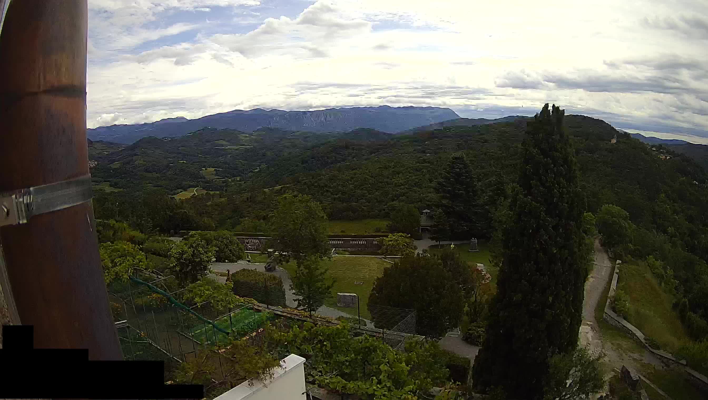 Webcam Štanjel –  Giardini Ferrari – Slovenia livecam