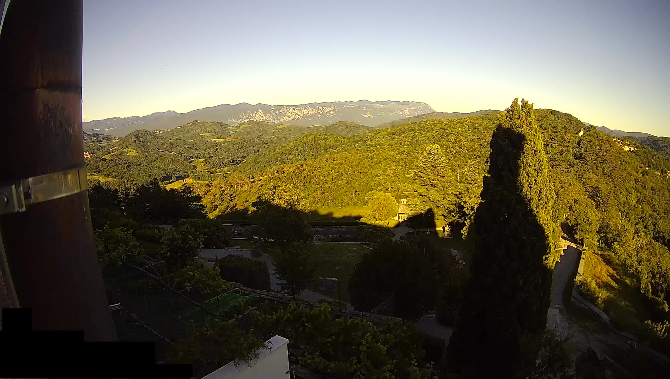 Štanjel – Ferrarijev vrt – Slovenija web kamere