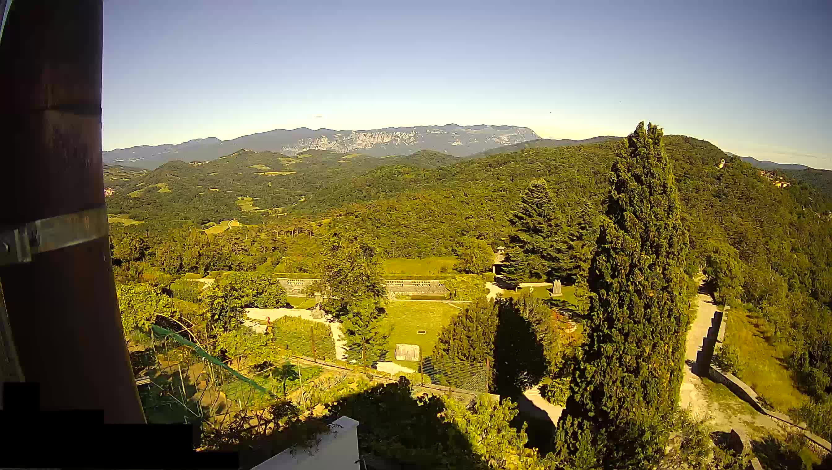 Webcam Štanjel –  Giardini Ferrari – Slovenia livecam