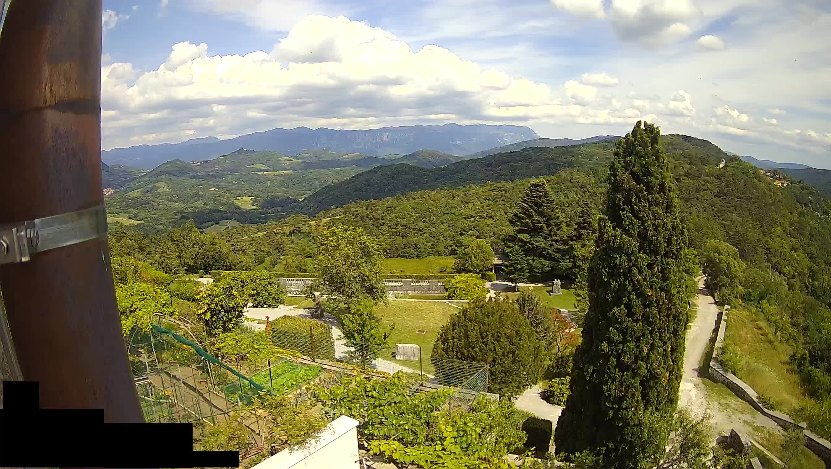 Live Webcam Štanjel –  Ferrari Garden – Slovenia livecam