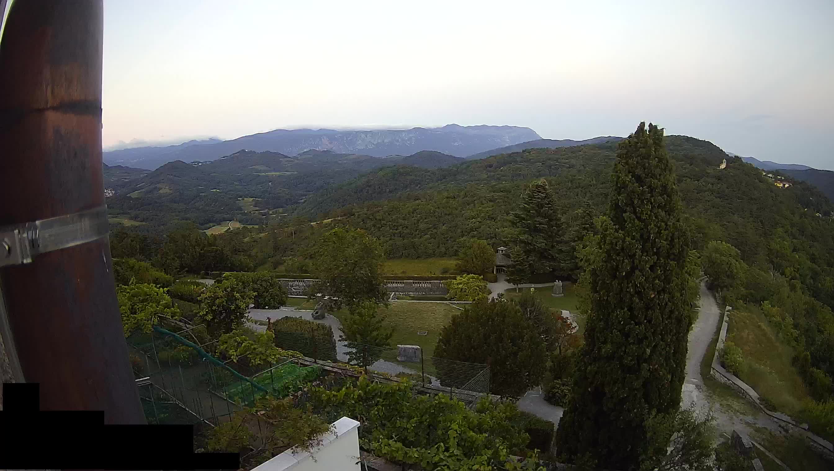 Live Webcam Štanjel – Ferrari Garden – Slovenia livecam